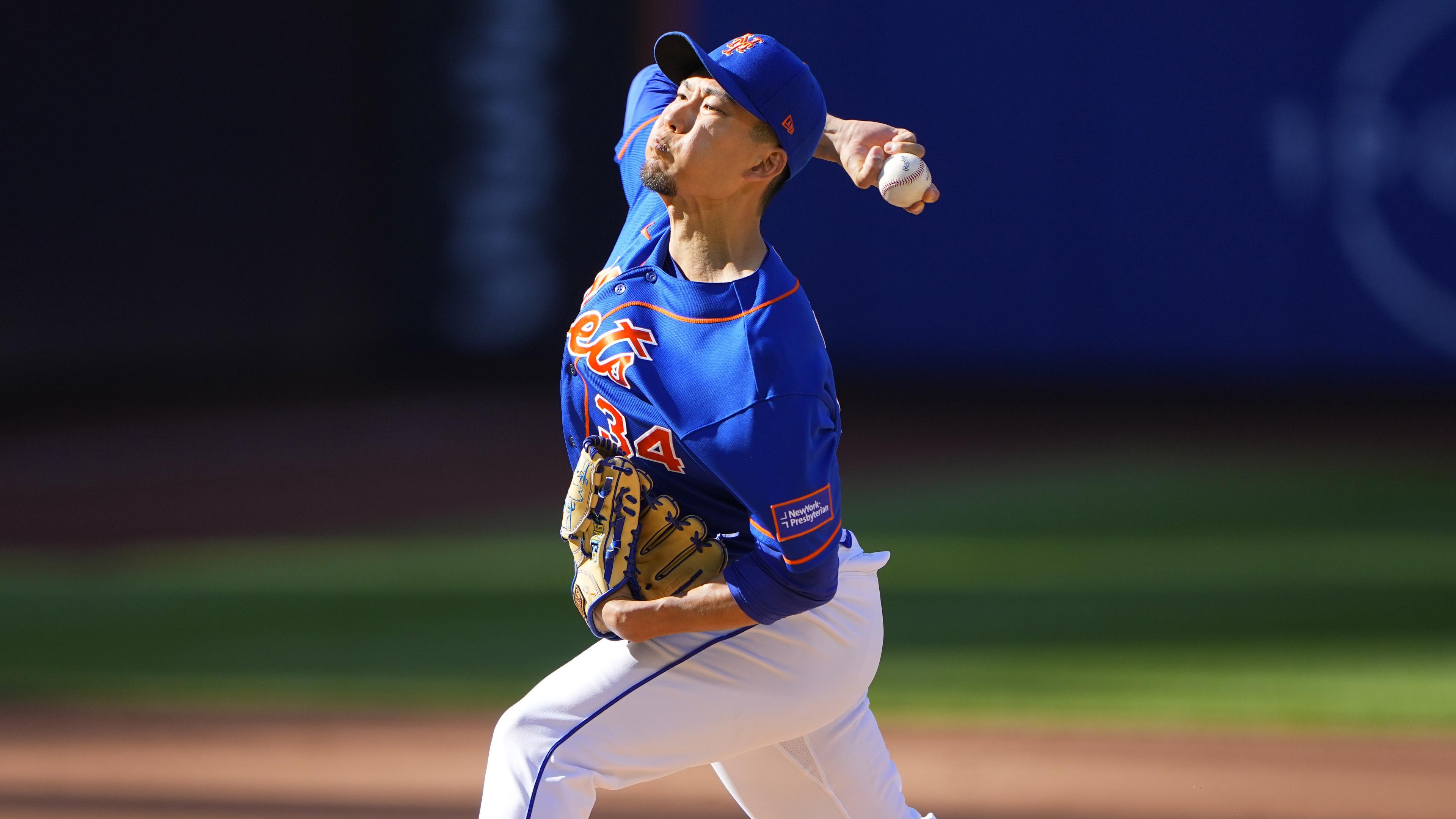 New York Mets pitcher Kodai Senga (34) delivers a pitch against the Arizona Diamondbacks during the first inning at Citi Field / Gregory Fisher - USA TODAY Sports