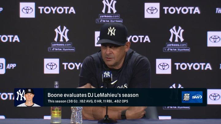 Aaron Boone at a press conference