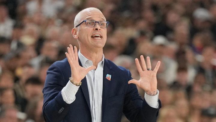 UConn's Dan Hurley formally declines Lakers head coaching offer