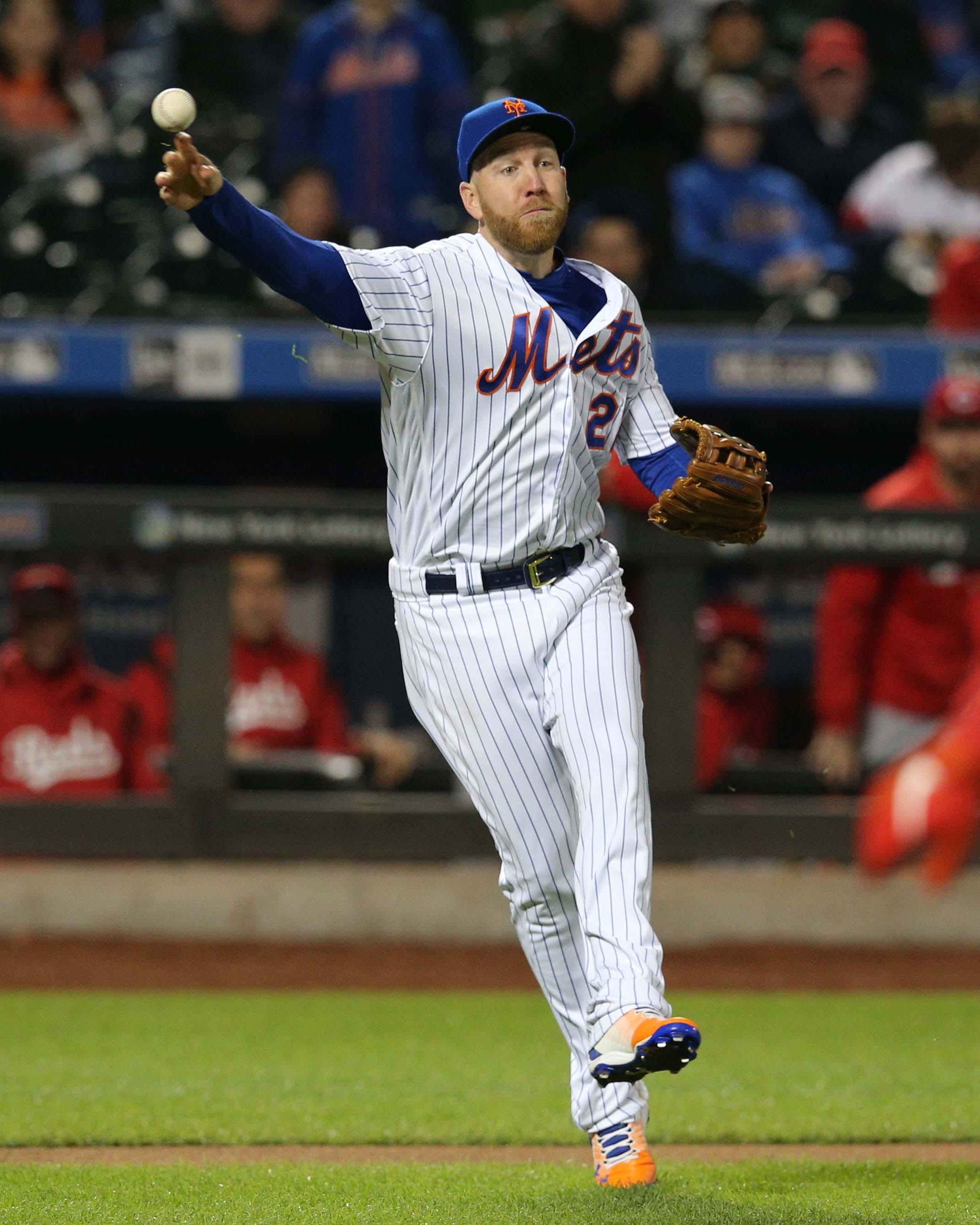 Apr 29, 2019; New York City, NY, USA; New York Mets third baseman Todd Frazier (21) throws out Cincinnati Reds catcher Tucker Barnhart (not pictured) during the eighth inning at Citi Field. Mandatory Credit: Brad Penner-USA TODAY Sports / Brad Penner