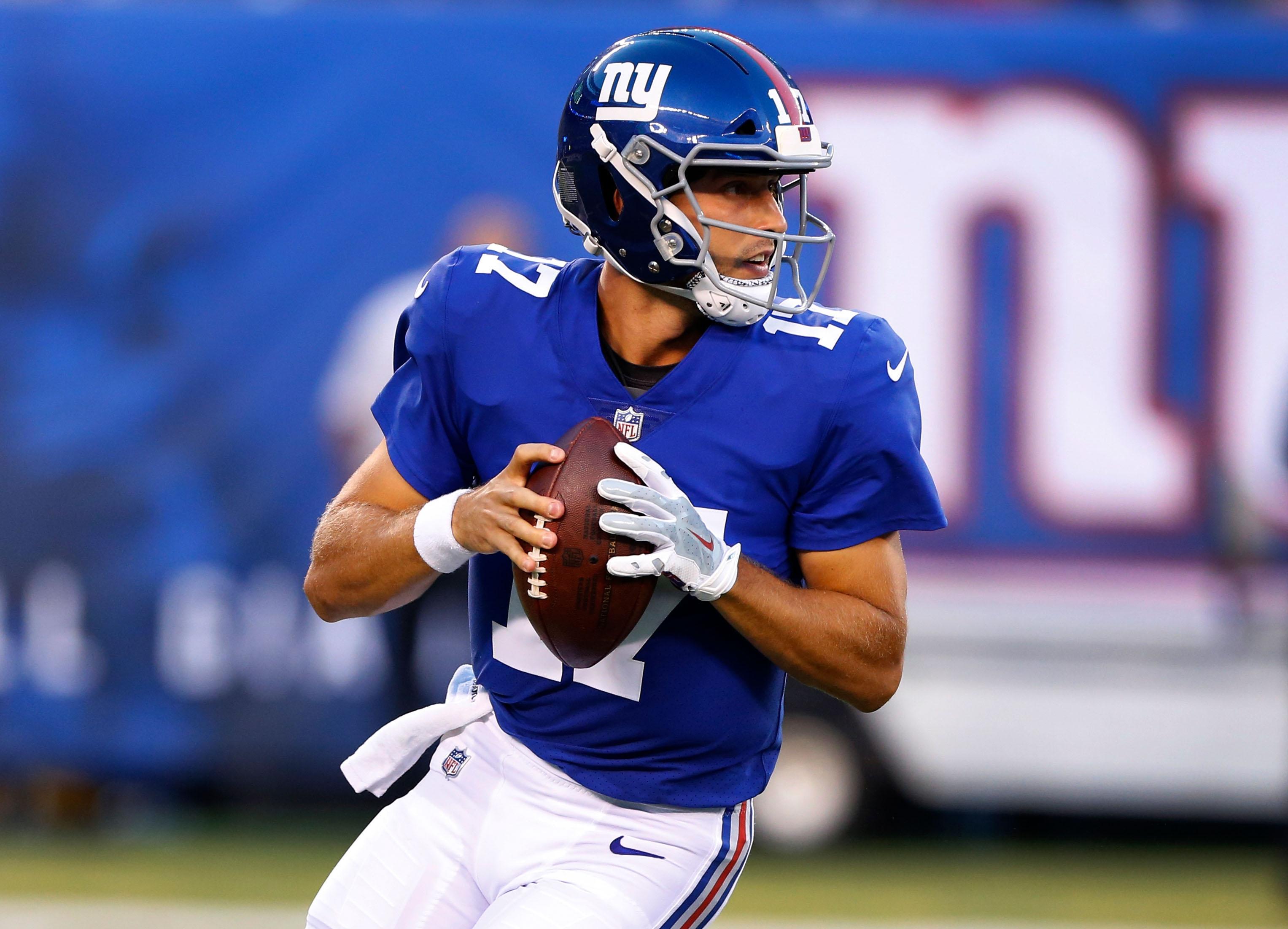 Aug 30, 2018; East Rutherford, NJ, USA; New York Giants quarterback Kyle Lauletta (17) drops back to pass against the New England Patriots during first half at MetLife Stadium. Mandatory Credit: Noah K. Murray-USA TODAY Sports