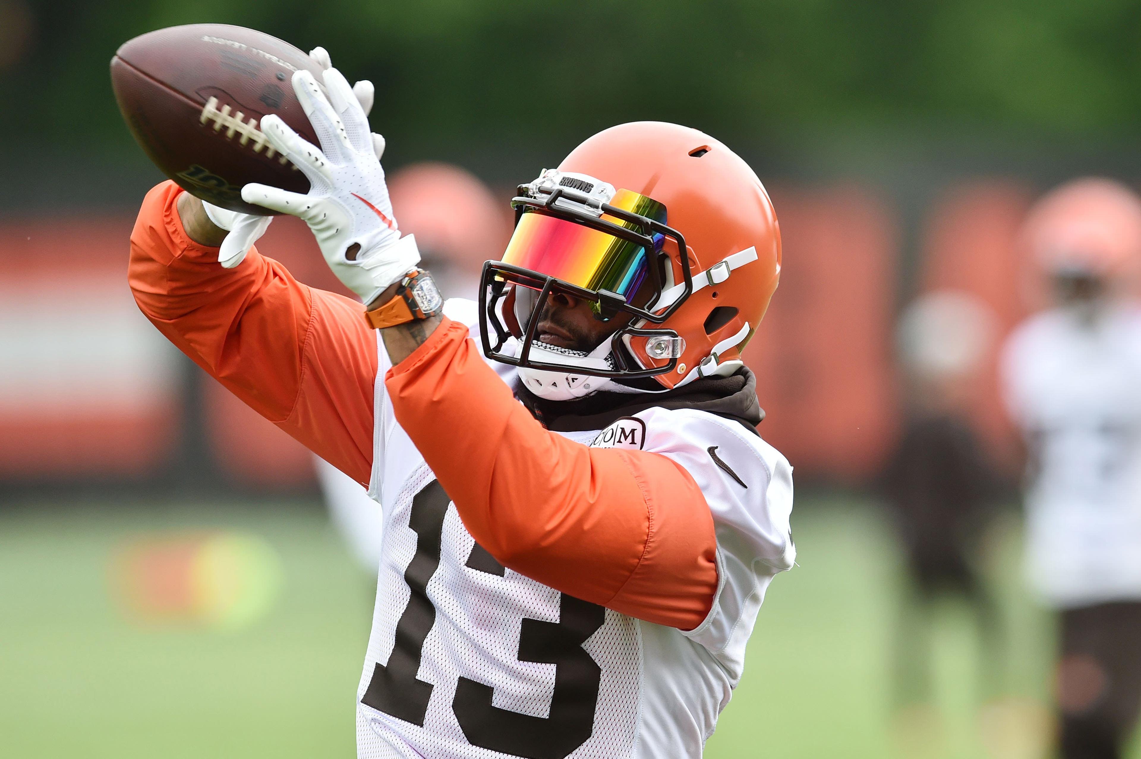 Jun 4, 2019; Berea, OH, USA; Cleveland Browns wide receiver Odell Beckham Jr. (13) makes a catch during minicamp at the Cleveland Browns training facility. Mandatory Credit: Ken Blaze-USA TODAY Sports / Ken Blaze