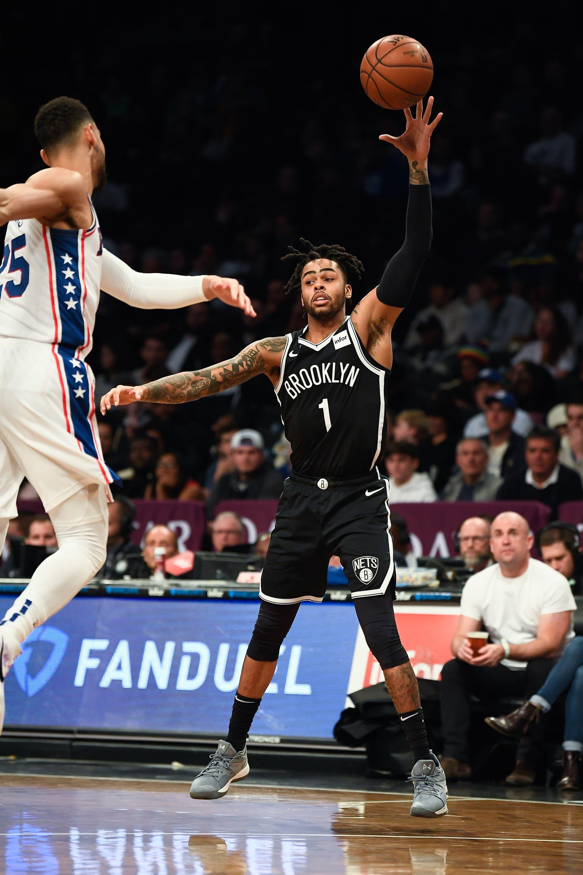 Brooklyn Nets guard D'Angelo Russell picks up a pass in the second quarter against the Philadelphia 76ers at Barclays Center. / Catalina Fragoso/USA TODAY Sports