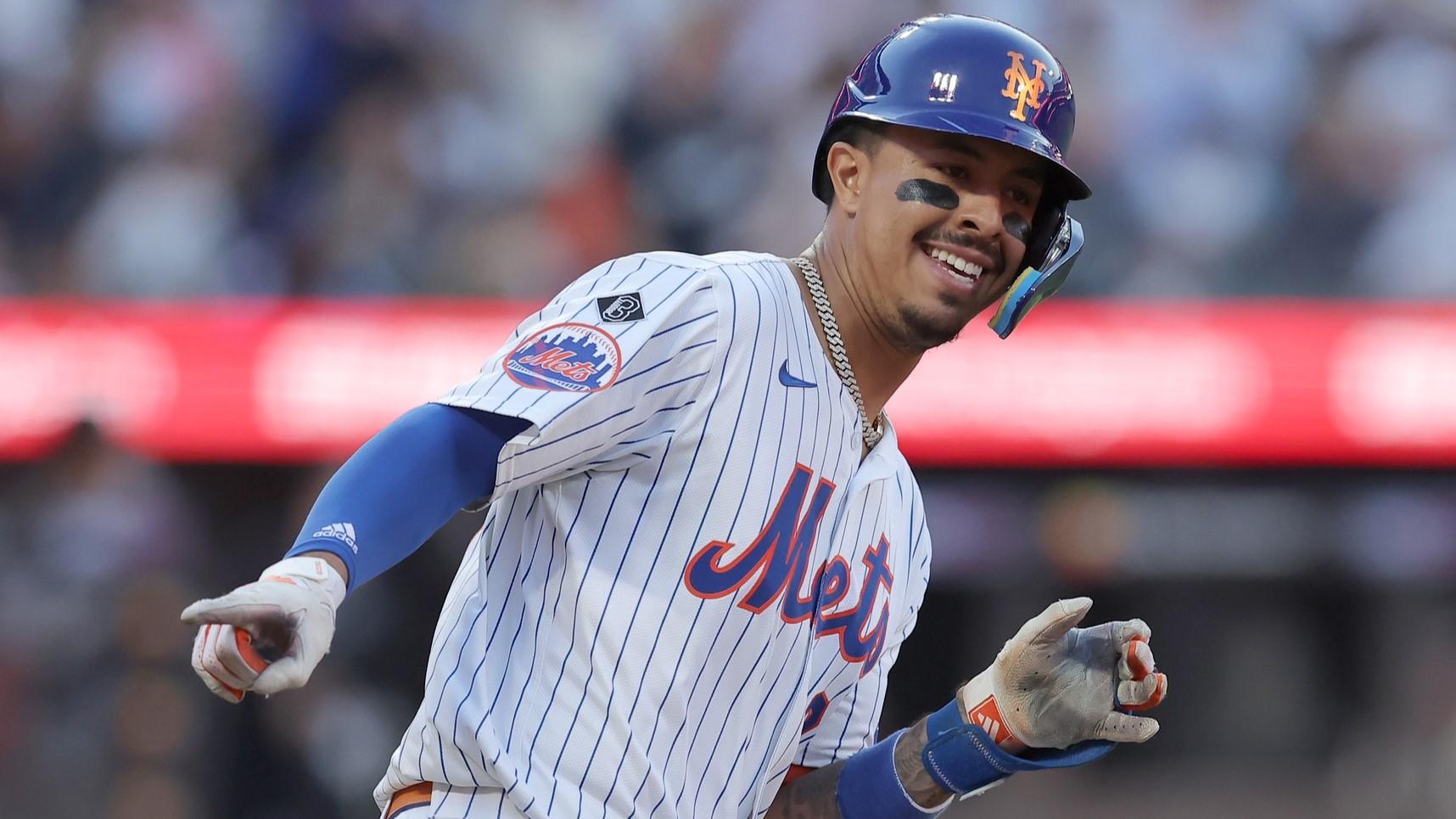 Jun 25, 2024; New York City, New York, USA; New York Mets third baseman Mark Vientos (27) rounds the bases after hitting a solo home run against the New York Yankees during the second inning at Citi Field. / Brad Penner-USA TODAY Sports