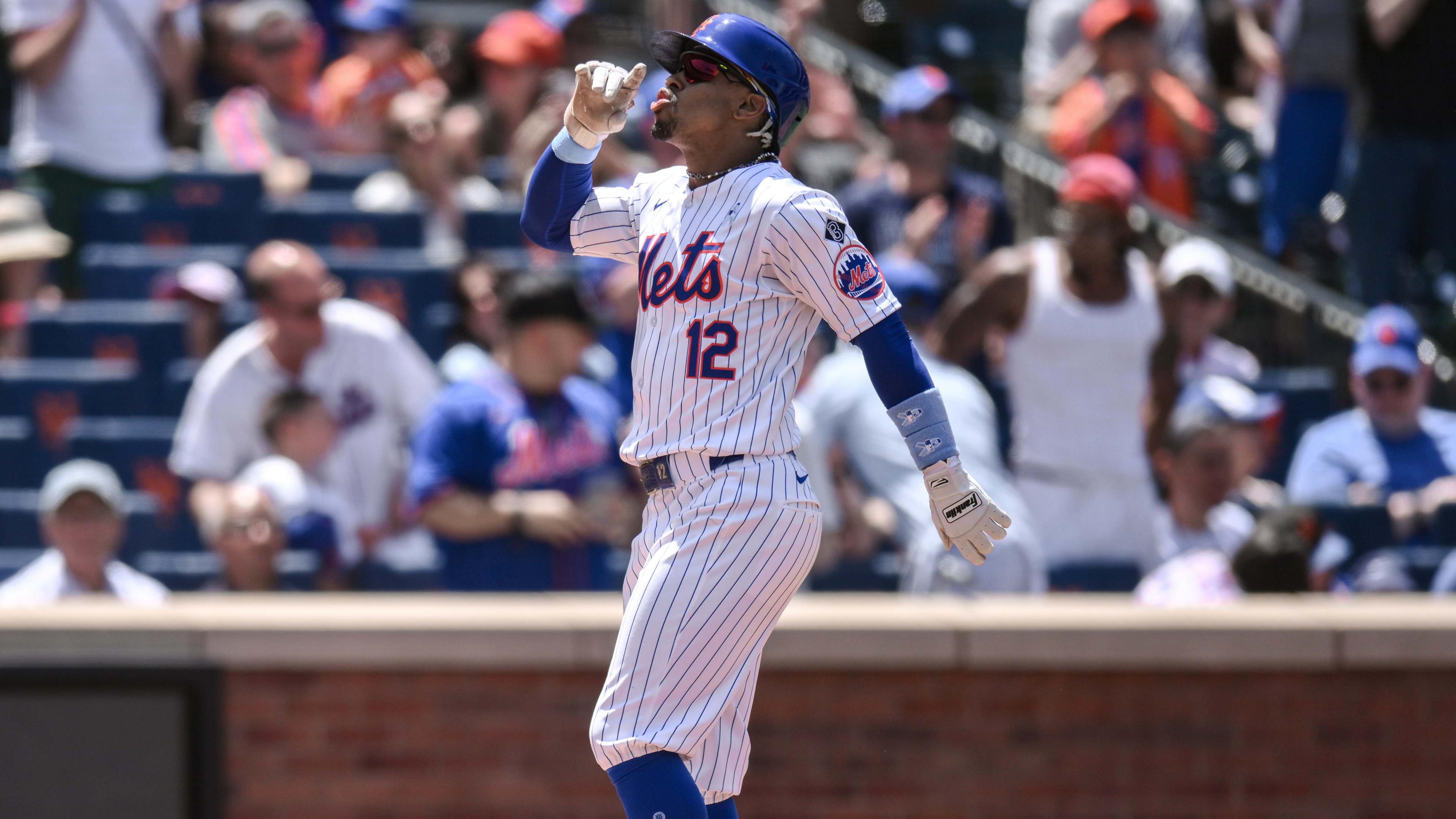 New York Mets shortstop Francisco Lindor (12) rounds the bases after hitting a solo home run against the San Diego Padres during the first inning at Citi Field / John Jones - USA TODAY Sports