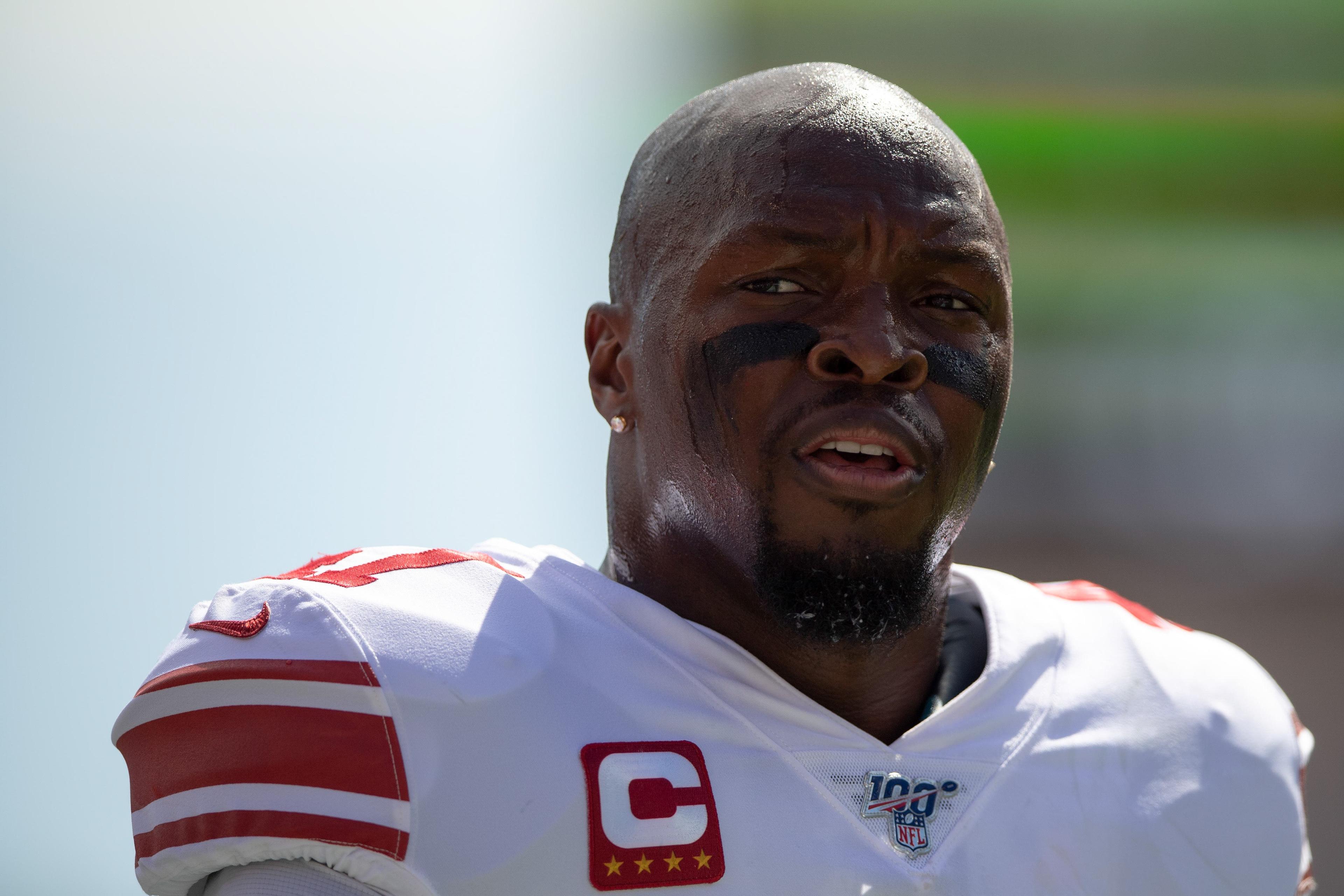 Sep 22, 2019; Tampa, FL, USA; New York Giants outside linebacker Alec Ogletree (47) walks on the field prior to the game between the Tampa Bay Buccaneers and the New York Giants at Raymond James Stadium. Mandatory Credit: Douglas DeFelice-USA TODAY Sports / Douglas DeFelice