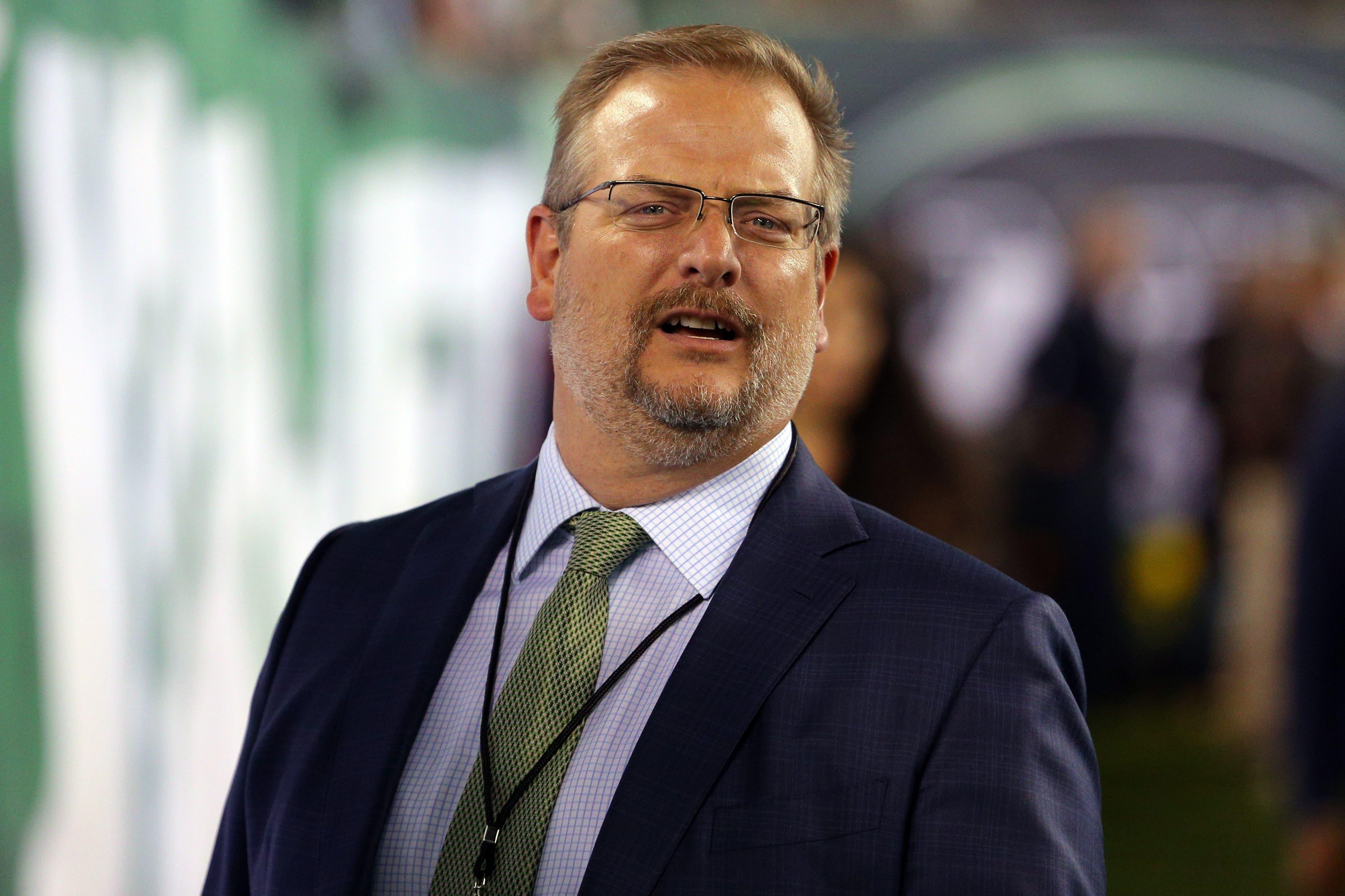 Nov 2, 2017; East Rutherford, NJ, USA; New York Jets general manager Mike Maccagnan on the sidelines before a game against the Buffalo Bills at MetLife Stadium. Mandatory Credit: Brad Penner-USA TODAY Sports / Brad Penner