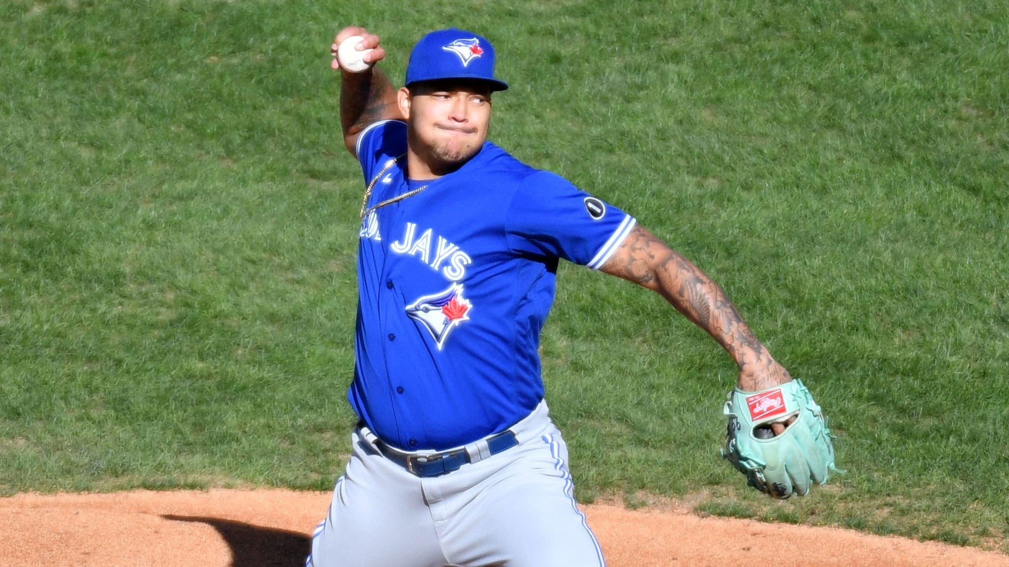 Sep 20, 2020; Philadelphia, Pennsylvania, USA; Toronto Blue Jays starting pitcher Taijuan Walker (00) throws a pitch during the first inning against the Philadelphia Phillies at Citizens Bank Park. / Eric Hartline-USA TODAY Sports