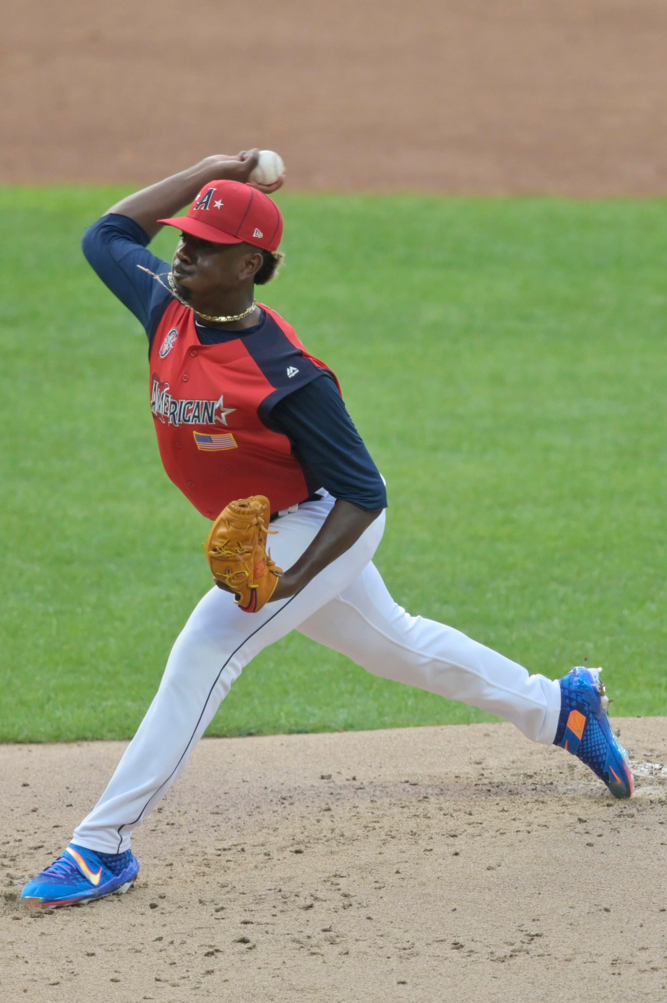 Jul 7, 2019; Cleveland, OH, USA; American League pitcher Justin Dunn (6) delivers in the second inning in the 2019 MLB All Star Futures Game at Progressive Field. Mandatory Credit: David Richard-USA TODAY Sports / David Richard