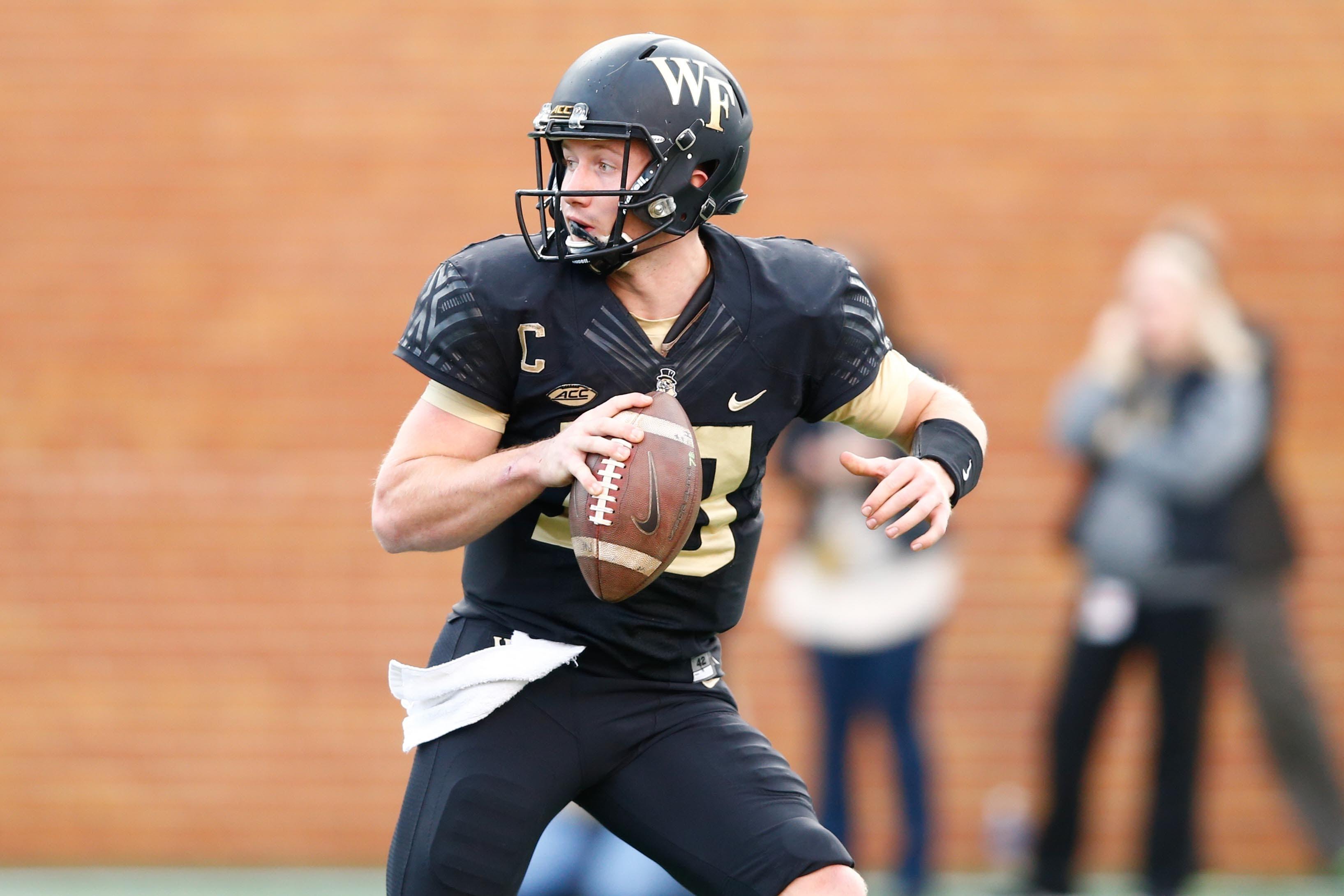 John Wolford (10) Mandatory Credit: Jeremy Brevard-USA TODAY Sports / Jeremy Brevard