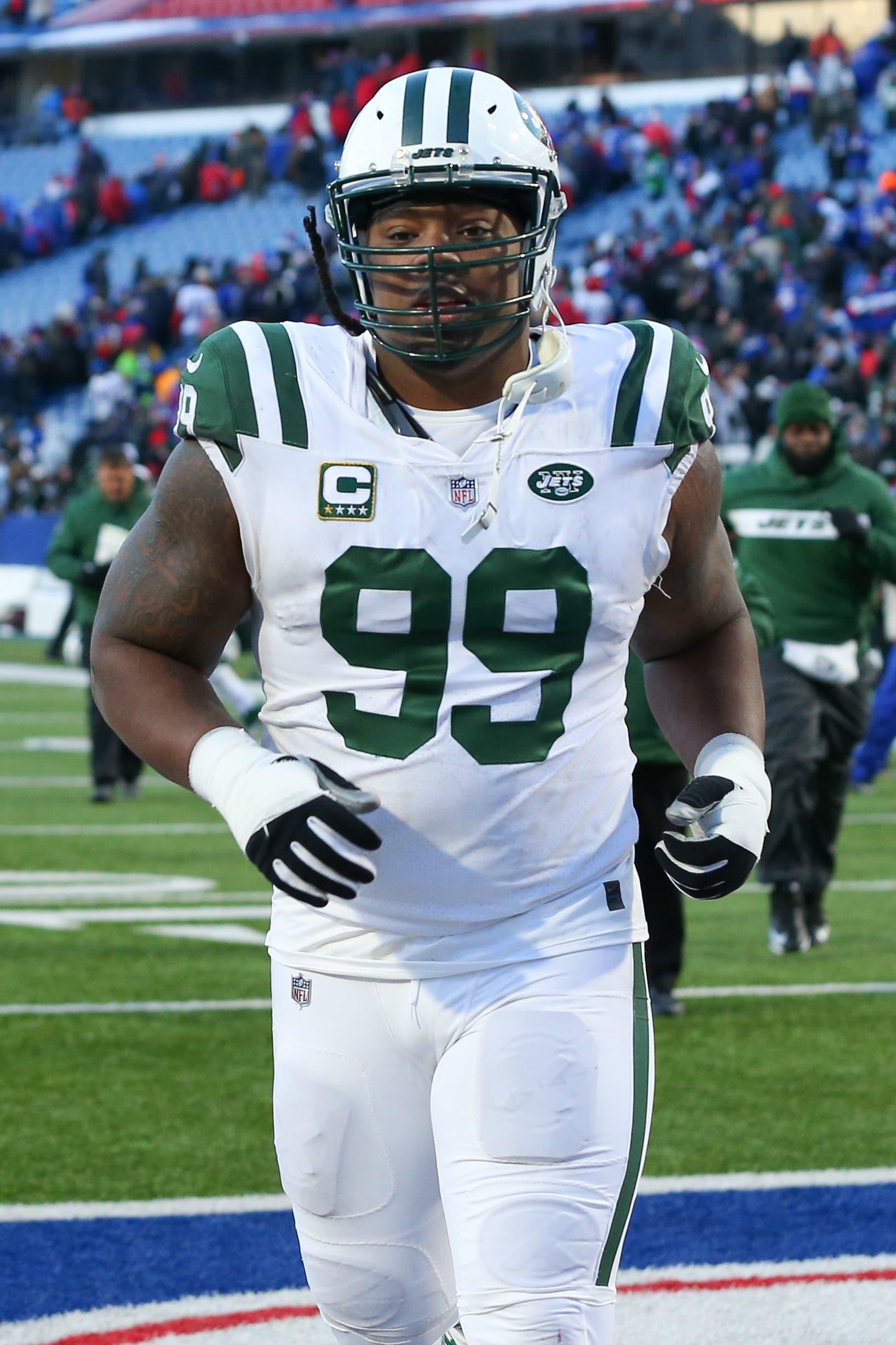 Dec 9, 2018; Orchard Park, NY, USA; New York Jets nose tackle Steve McLendon (99) jogs off the field following the game against the Buffalo Bills at New Era Field. Mandatory Credit: Rich Barnes-USA TODAY Sports / Rich Barnes