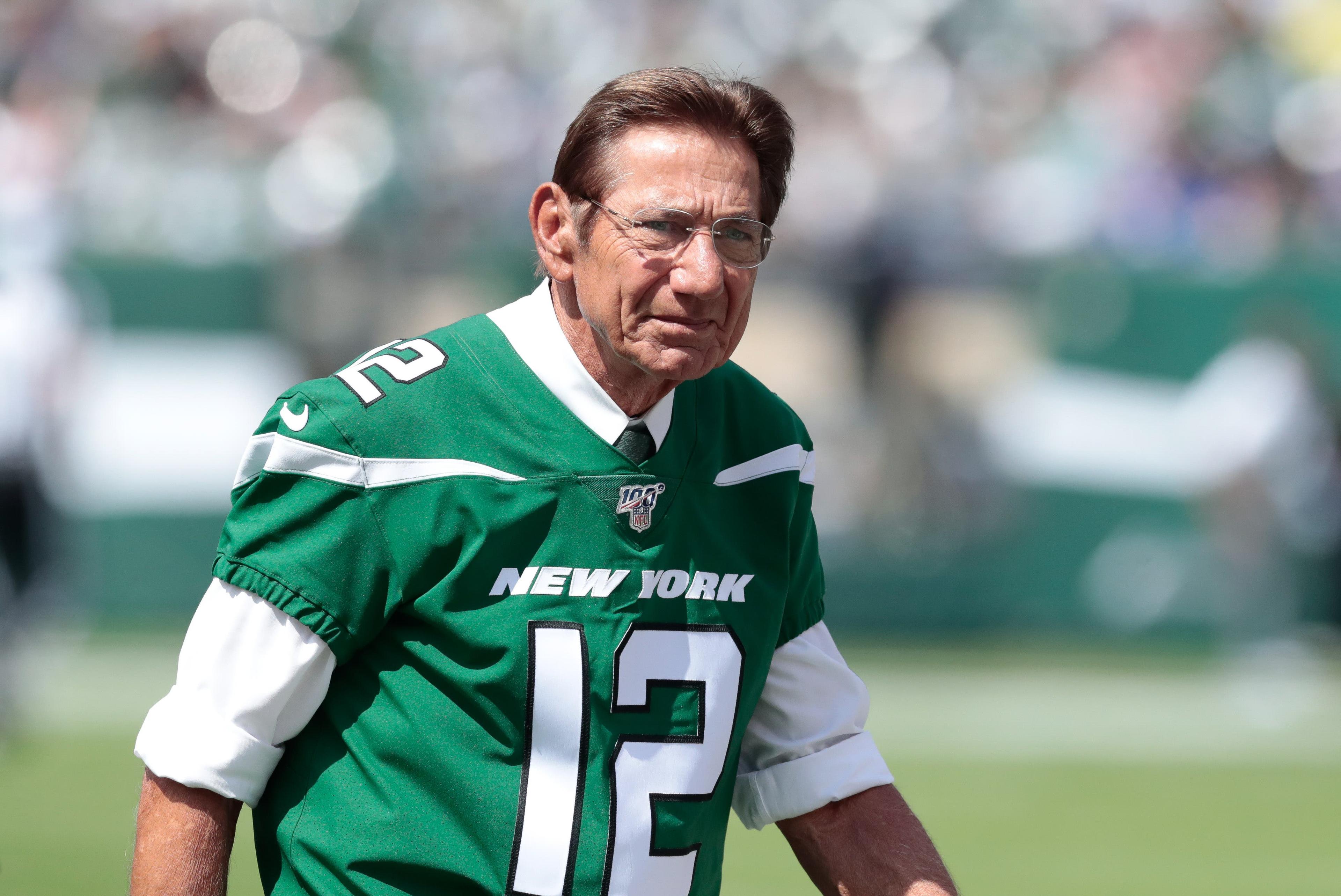 Sep 8, 2019; East Rutherford, NJ, USA; New York Jets former quarterback and Super Bowl III MVP Joe Namath during the first half of the game between the New York Jets and the Buffalo Bills at MetLife Stadium. / © Vincent Carchietta-USA TODAY Sports