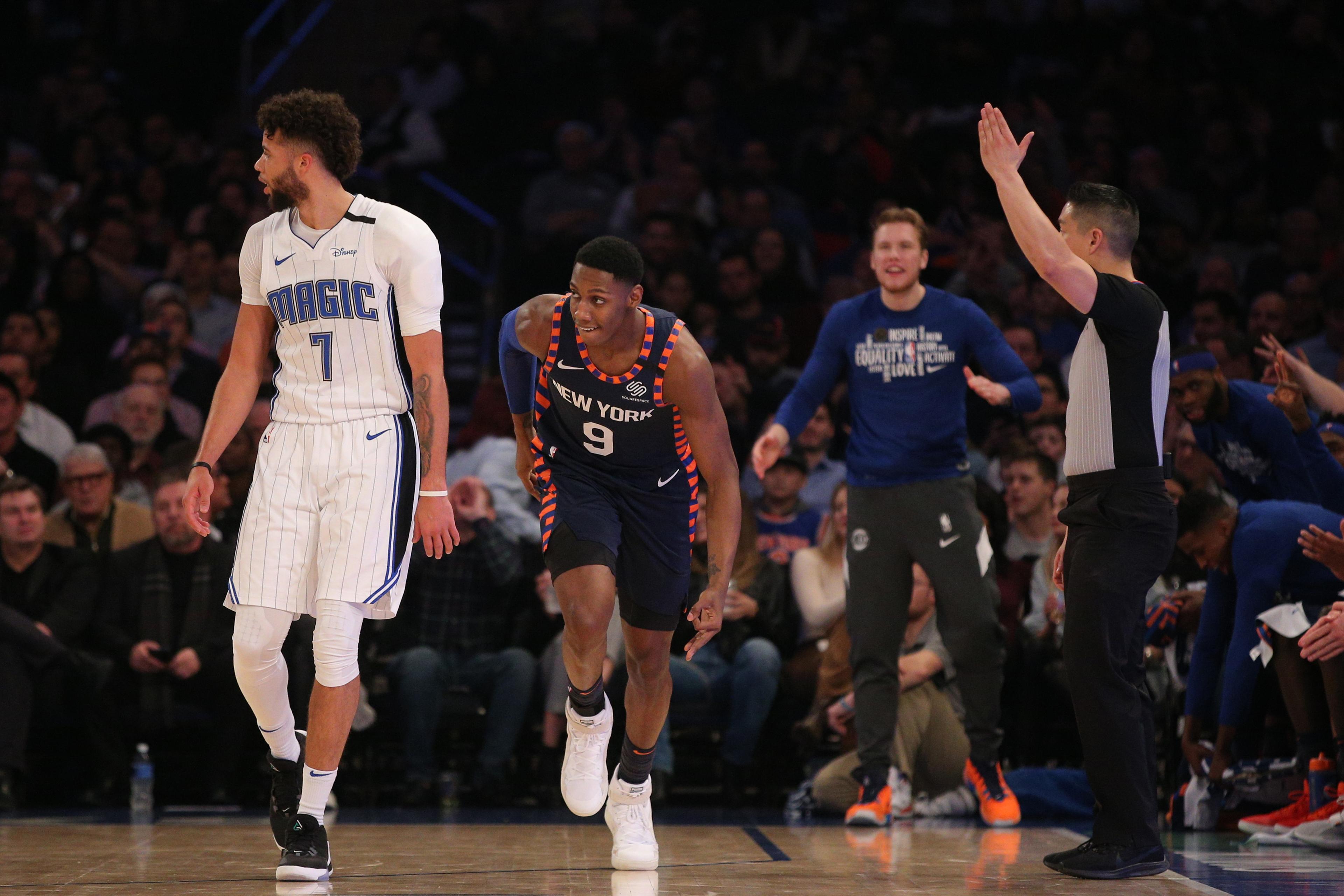 In limited minutes, Knicks' RJ Barrett scores 12 points in return from ankle sprain