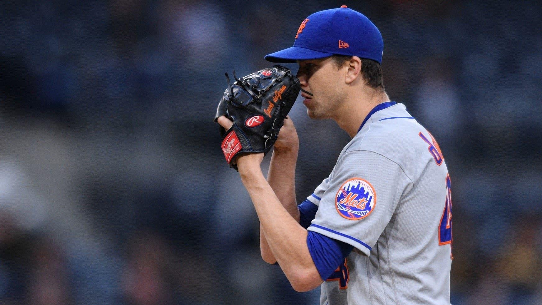 Jun 5, 2021; San Diego, California, USA; New York Mets starting pitcher Jacob deGrom (48) prepares to pitch against the San Diego Padres during the first inning at Petco Park. / Orlando Ramirez-USA TODAY Sports