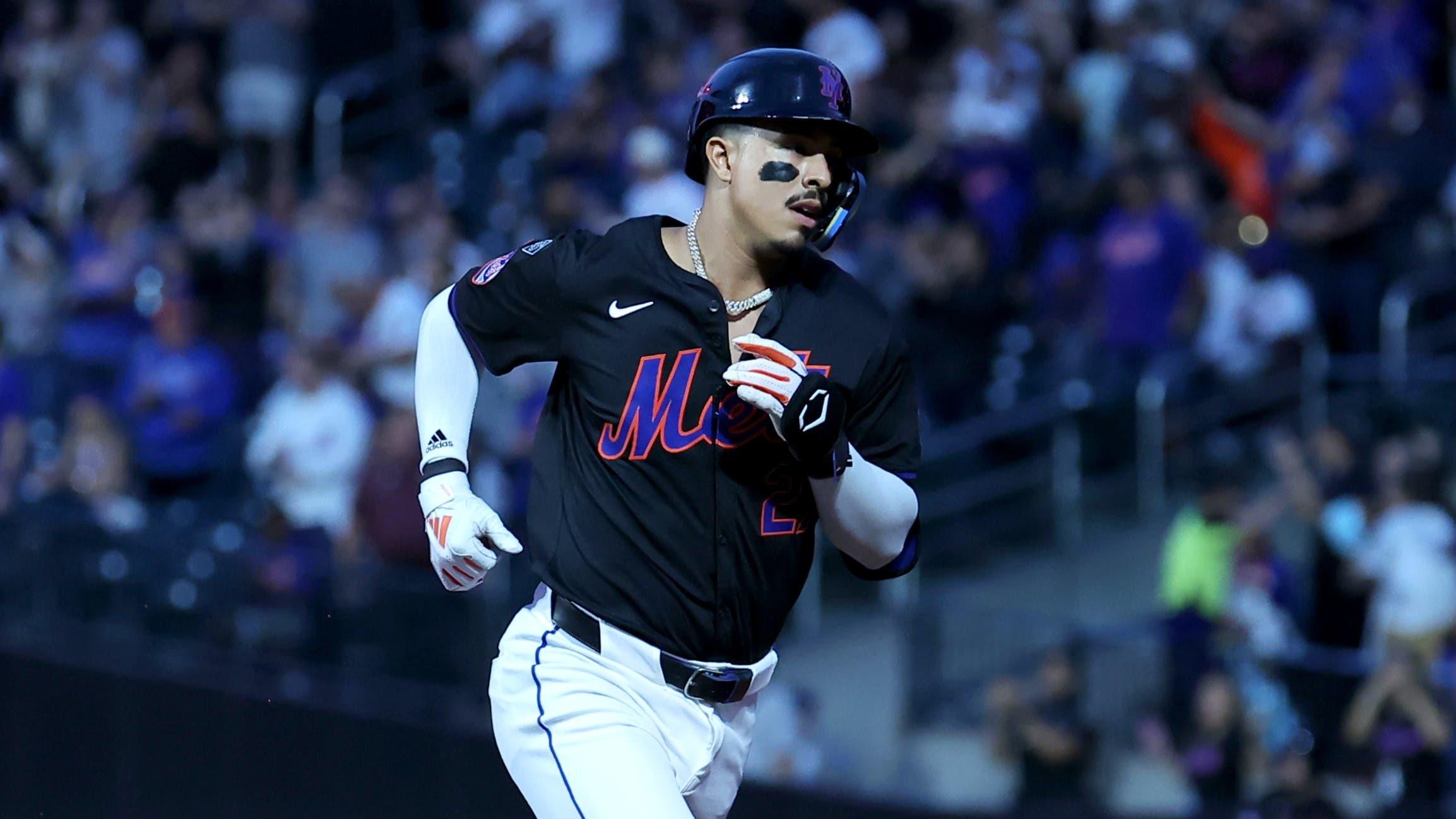 Mark Vientos' two home runs, including walk-off, lift Mets to 6-4 win over Reds in series opener