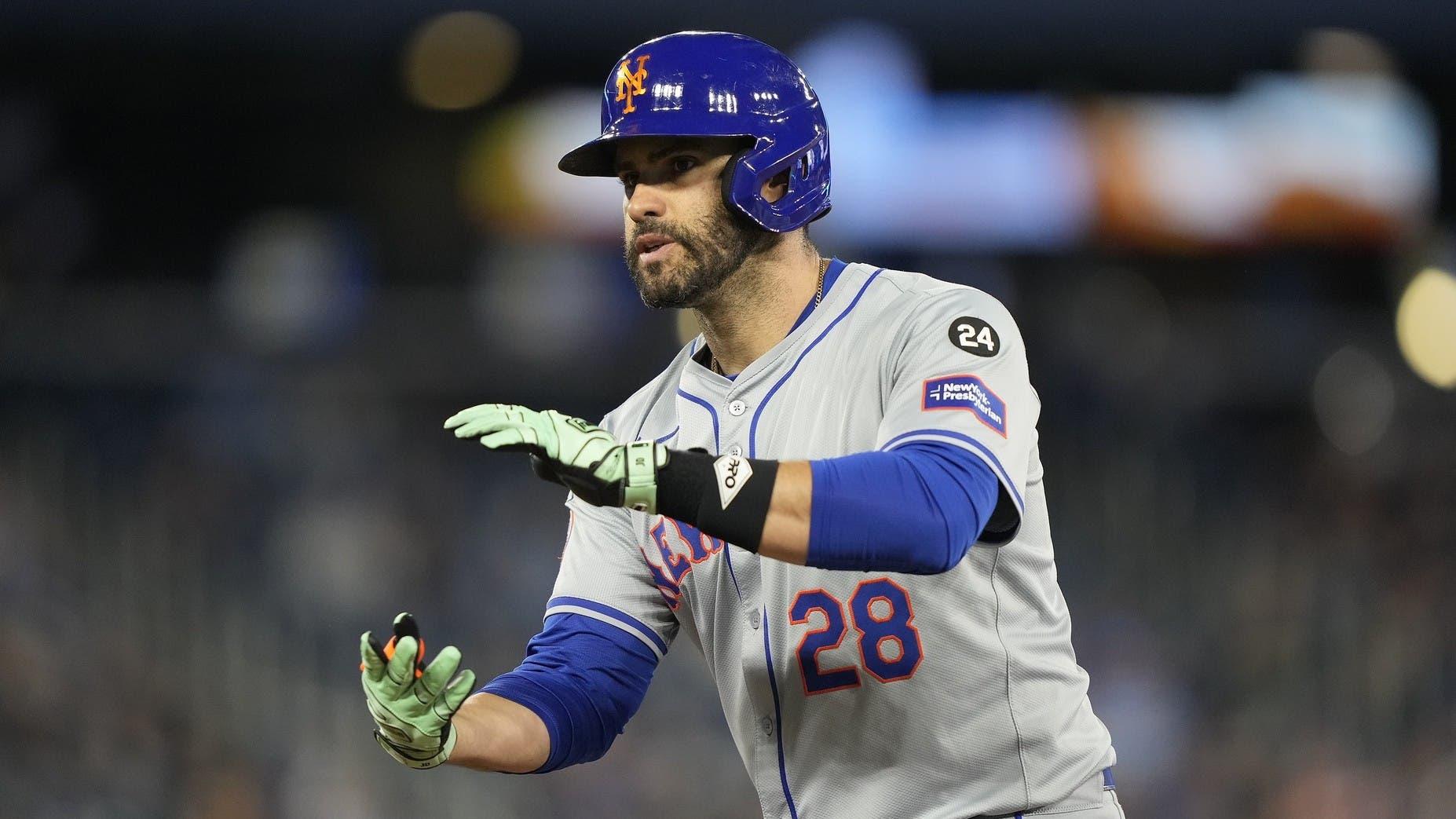 Tylor Megill deals, Mets offense does just enough to beat Blue Jays, 3-2