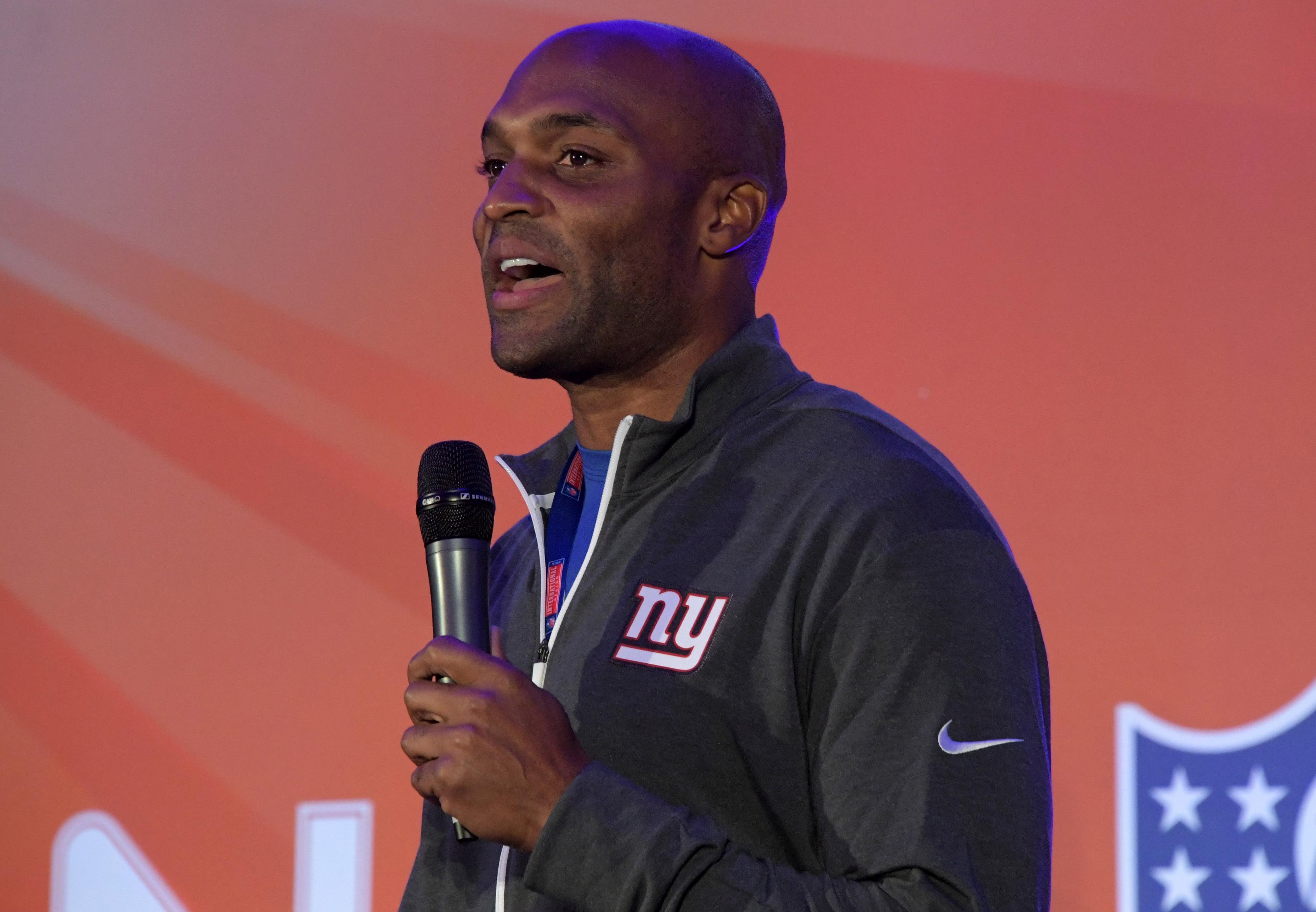 Oct 22, 2016; London, United Kingdom; New York Giants former receiver Amani Toomer speaks during NFL Fan Rally at the Victoria House prior to game 16 of the NFL International Series against the Los Angeles Rams. Mandatory Credit: Kirby Lee-USA TODAY Sports / Kirby Lee