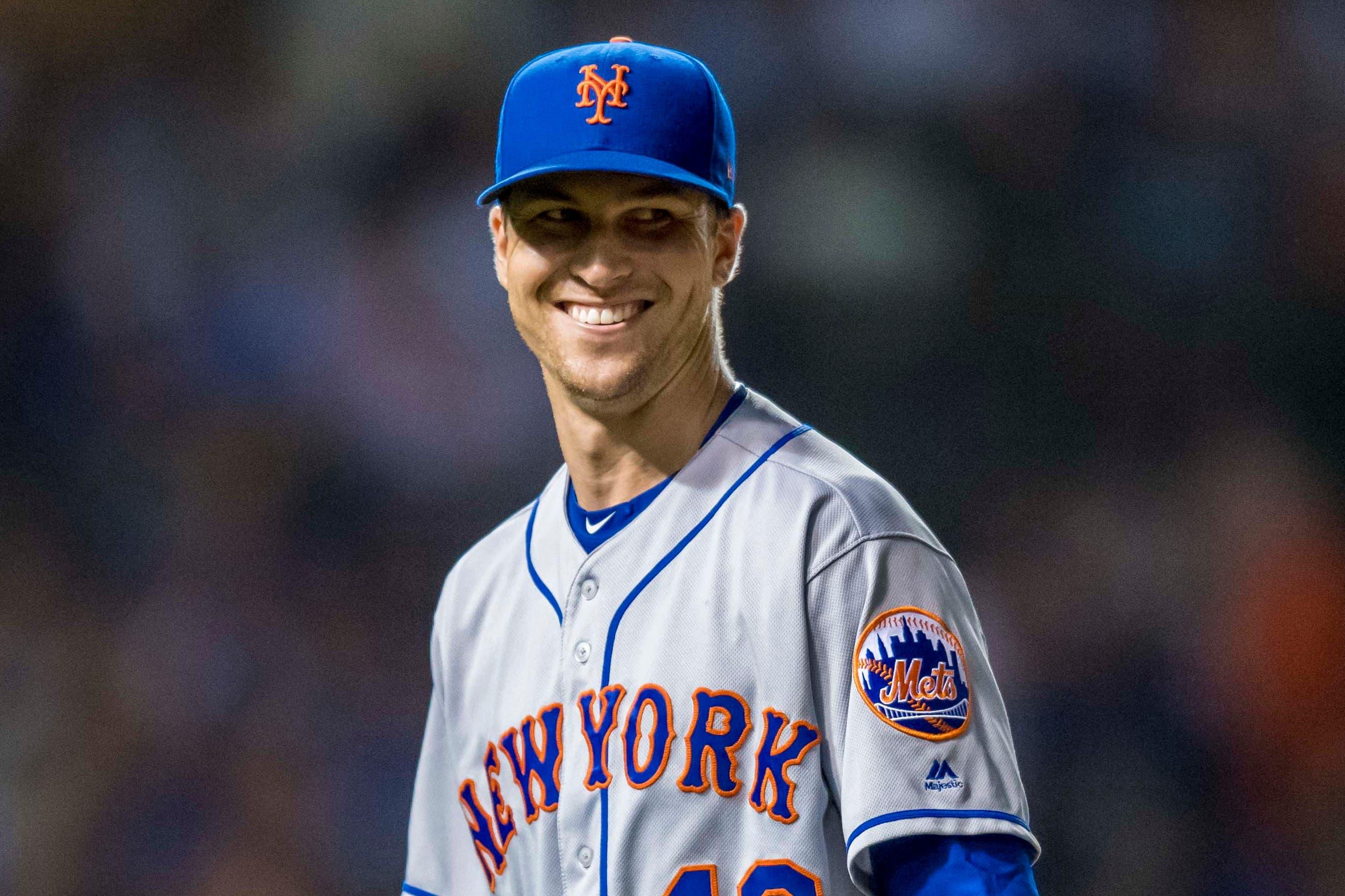 Aug 28, 2018; Chicago, IL, USA; New York Mets starting pitcher Jacob deGrom (48) smiles during the fourth inning against the Chicago Cubs at Wrigley Field. Mandatory Credit: Patrick Gorski-USA TODAY Sports / Patrick Gorski