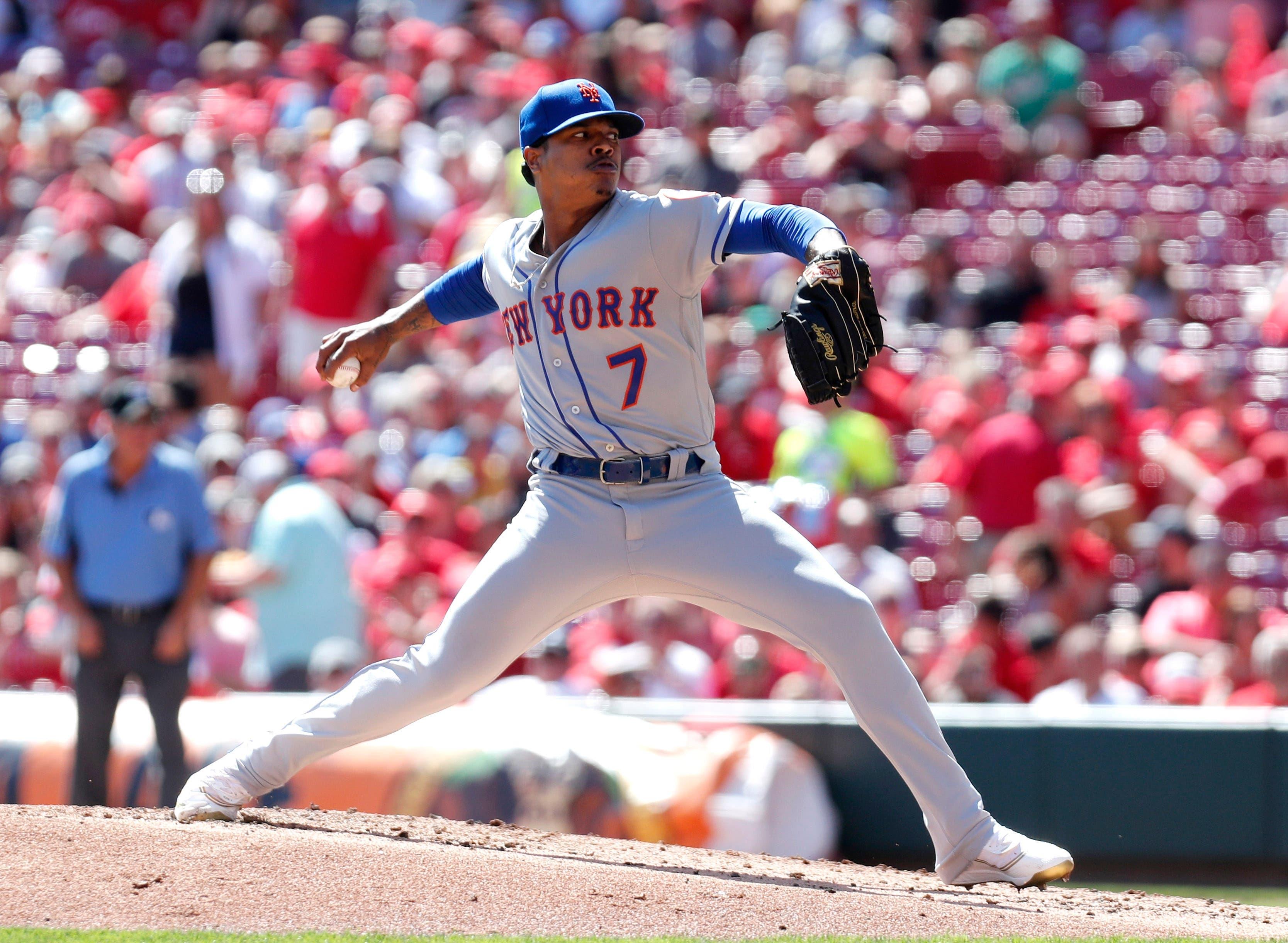 Sep 22, 2019; Cincinnati, OH, USA; New York Mets starting pitcher Marcus Stroman (7) throws against the Cincinnati Reds during the first inning at Great American Ball Park. Mandatory Credit: David Kohl-USA TODAY Sports / David Kohl