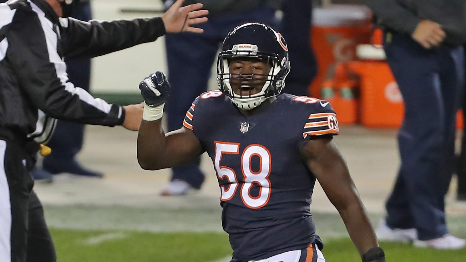 Chicago Bears inside linebacker Roquan Smith (58) celebrates making a stop during the second half against the New Orleans Saints at Soldier Field.