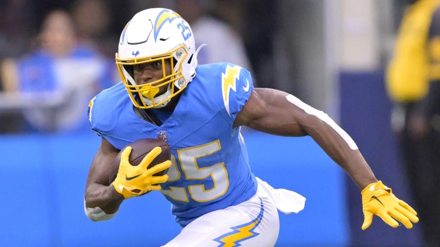 Giants sign former Chargers RB Joshua Kelley