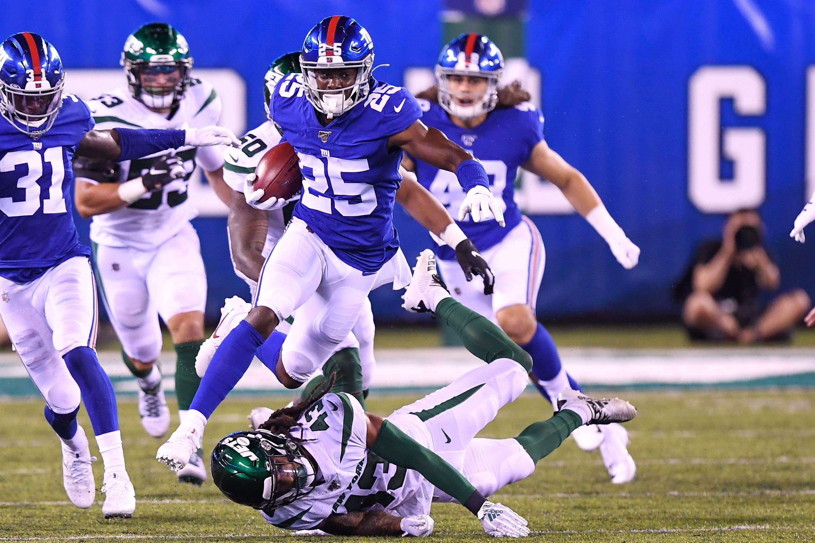 Aug 8, 2019; East Rutherford, NJ, USA; New York Jets defensive back Parry Nickerson (43) attempts to tackle New York Giants defensive back Corey Ballentine (25) on a kickoff during the second quarter at MetLife Stadium. Mandatory Credit: Dennis Schneidler-USA TODAY Sports / Dennis Schneidler