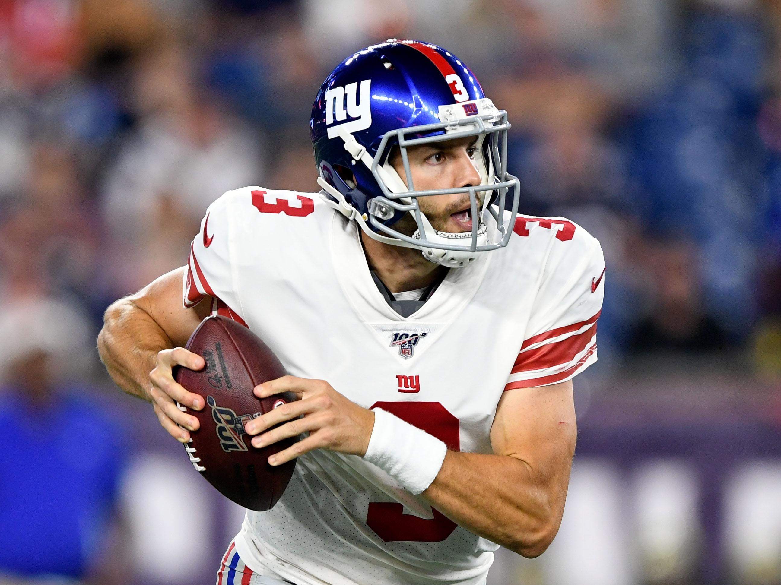 Giants re-sign QB Alex Tanney, waive RB Austin Walter