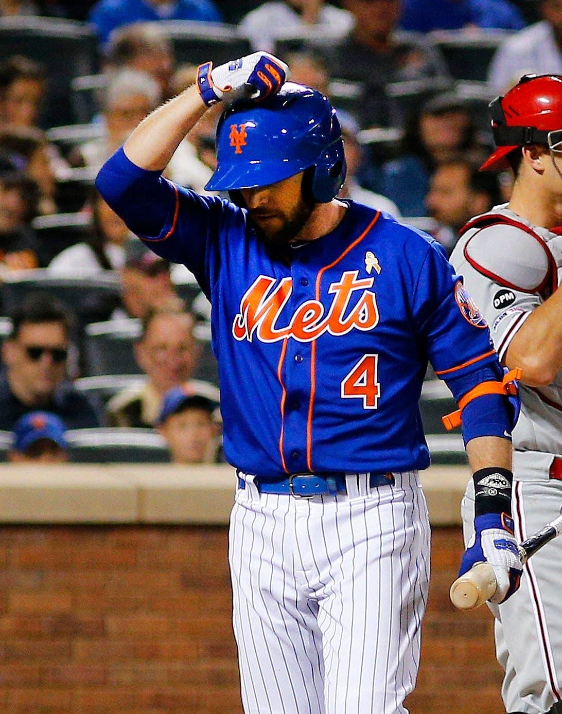 Sep 7, 2019; New York City, NY, USA; New York Mets pinch hitter Jed Lowrie (4) reacts after striking out with two men on base against the Philadelphia Phillies during the fourth
inning at Citi Field. Mandatory Credit: Andy Marlin-USA TODAY Sports / Andy Marlin