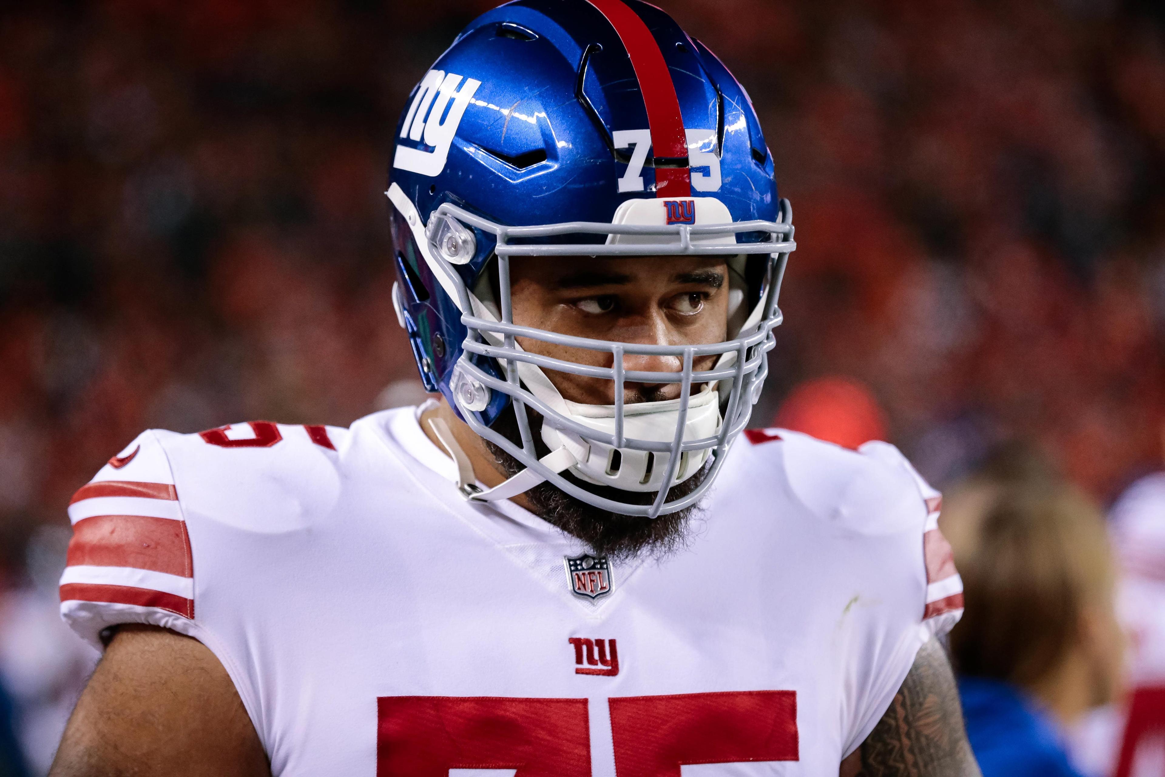 Oct 15, 2017; Denver, CO, USA; New York Giants offensive tackle Jon Halapio (75) in the second quarter against the Denver Broncos at Sports Authority Field at Mile High. Mandatory Credit: Isaiah J. Downing-USA TODAY Sports / Isaiah J. Downing