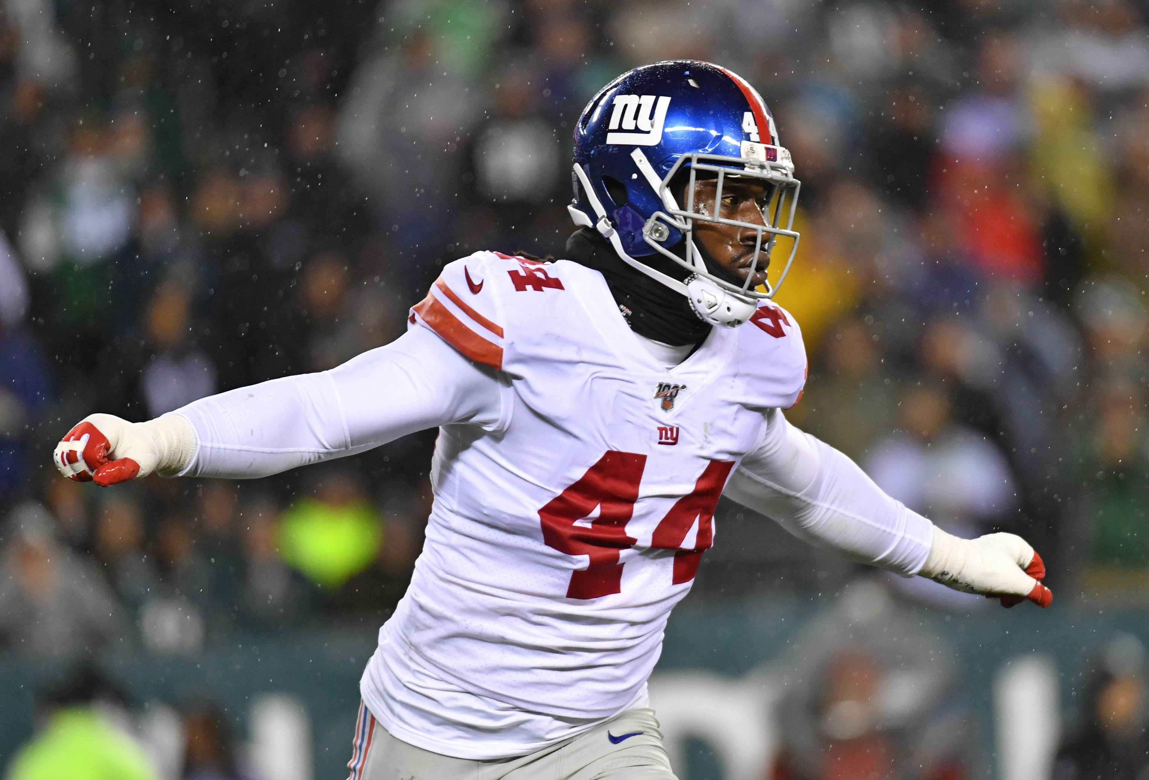 Dec 9, 2019; Philadelphia, PA, USA; New York Giants linebacker Markus Golden (44) celebrates his sack during the first quarter against the Philadelphia Eagles at Lincoln Financial Field. Mandatory Credit: Eric Hartline-USA TODAY Sports / Eric Hartline