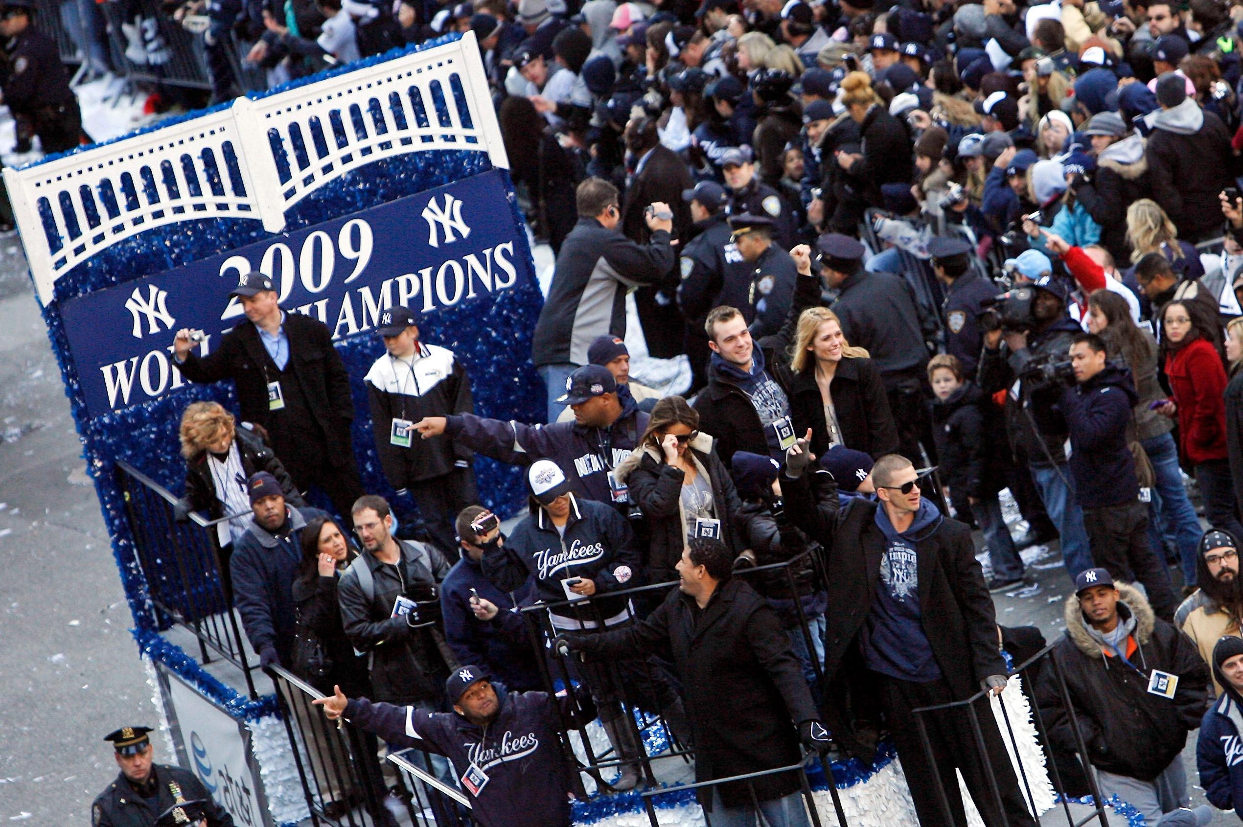 The World Series champion New York Yankees receive a ticker tape parade in Lower Manhattan through the "Canyon of Heroes" Friday, Nov. 6, 2009 in New York.  The Yankees defeated the Philadelphia Phillies Wednesday to take the series 4-2.  (AP Photo/Jason DeCrow)