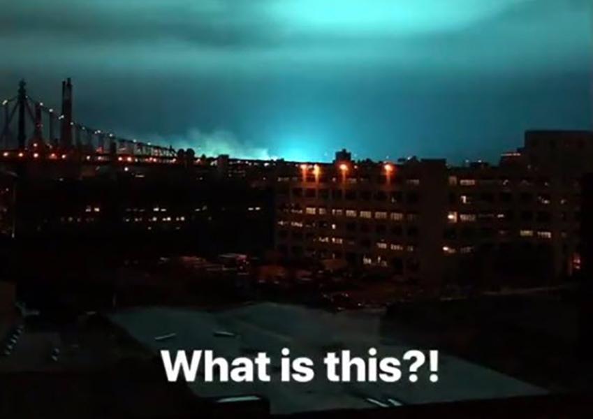 Blue light over NYC has Mets, Giants players buzzing