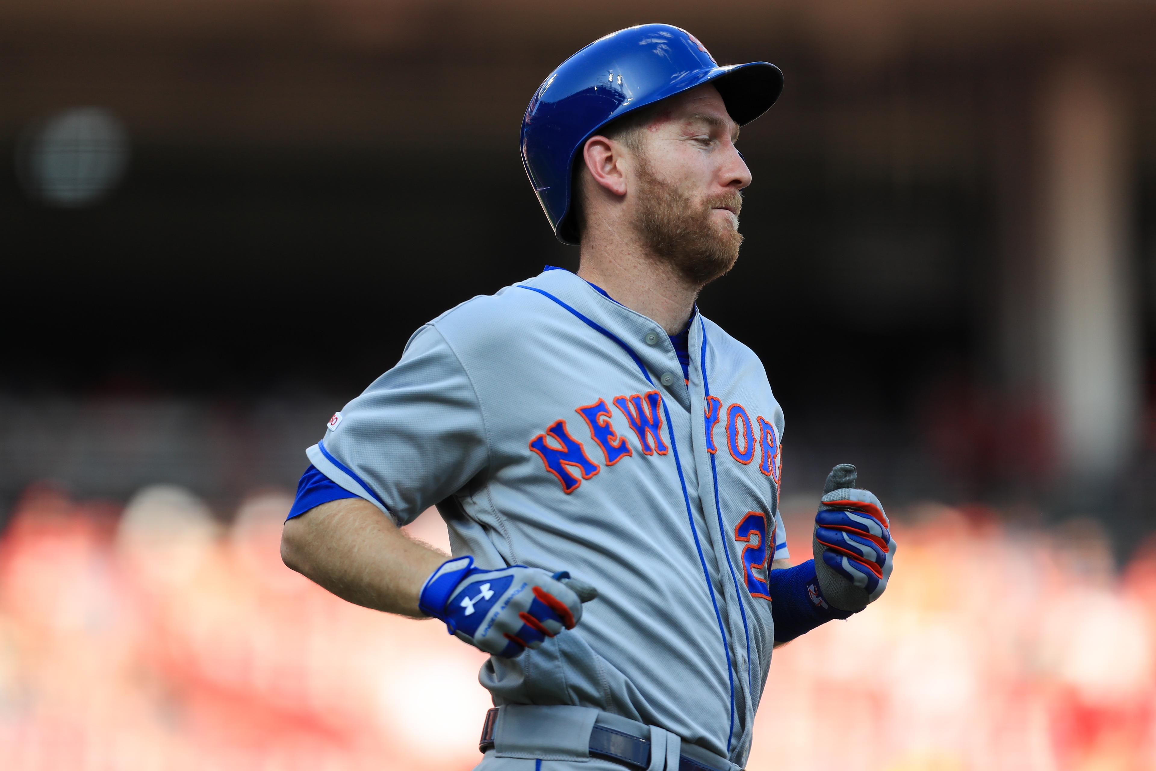 Mickey Callaway, Todd Frazier react to Mets' deflating loss to Reds: 'It hurts'