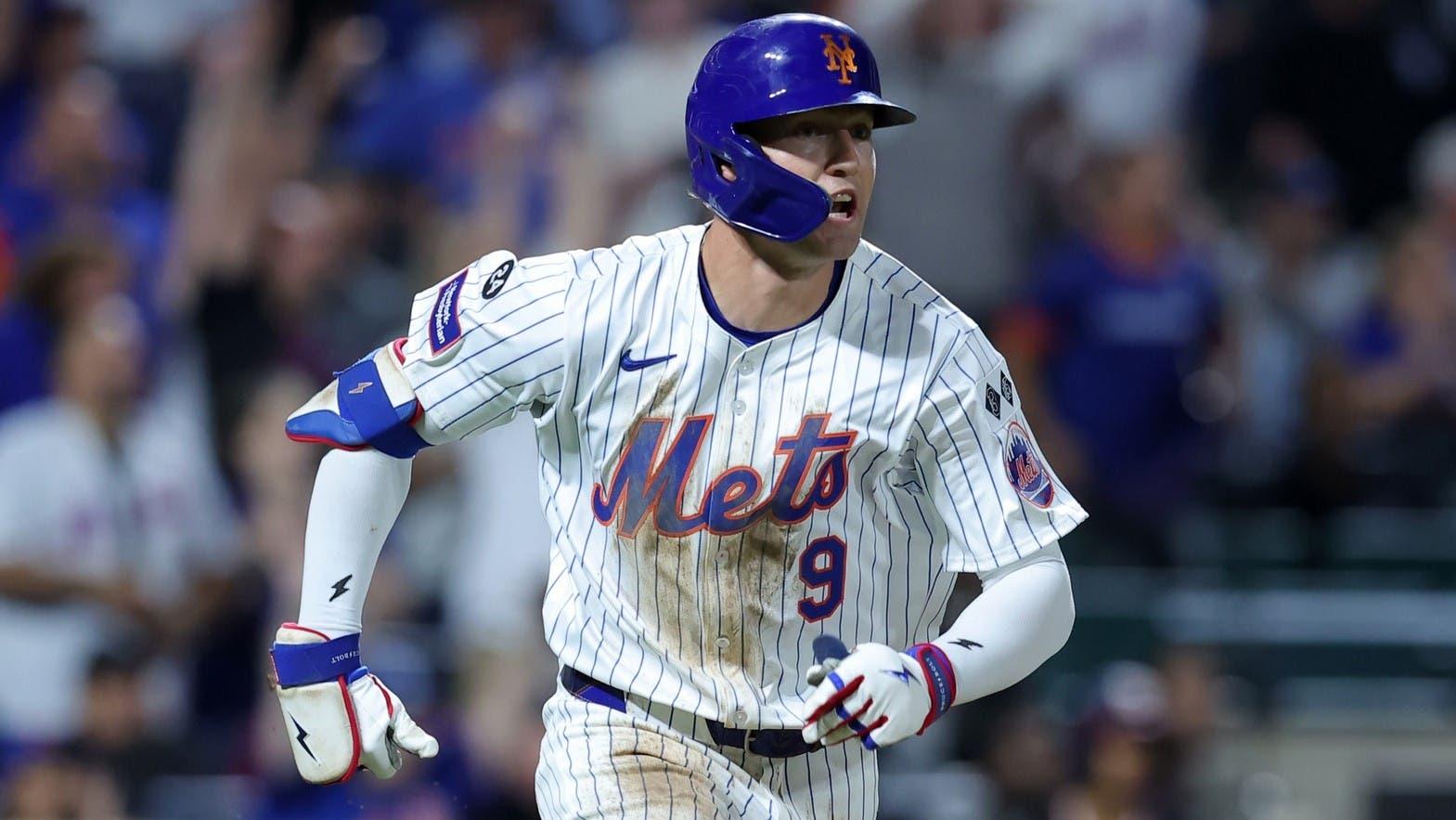 Mets explode for nine runs in fourth inning to sweep Nationals in 10-0 shutout win