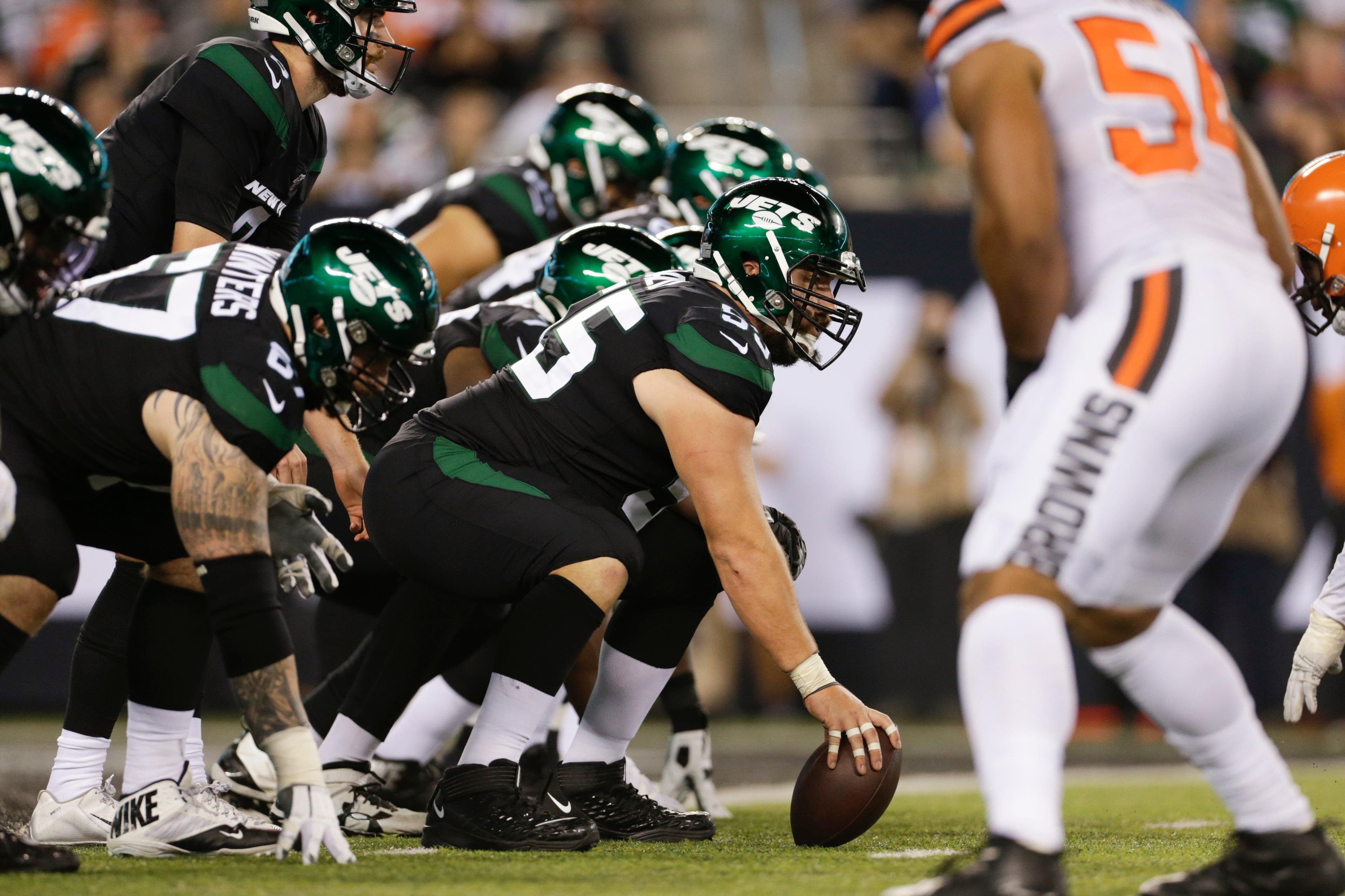 New York Jets center Ryan Kalil (55) lines up with teammates during the second half of an NFL football game against the Cleveland Browns Monday, Sept. 16, 2019, in East Rutherford, N.J. (AP Photo/Adam Hunger) / Adam Hunger/AP