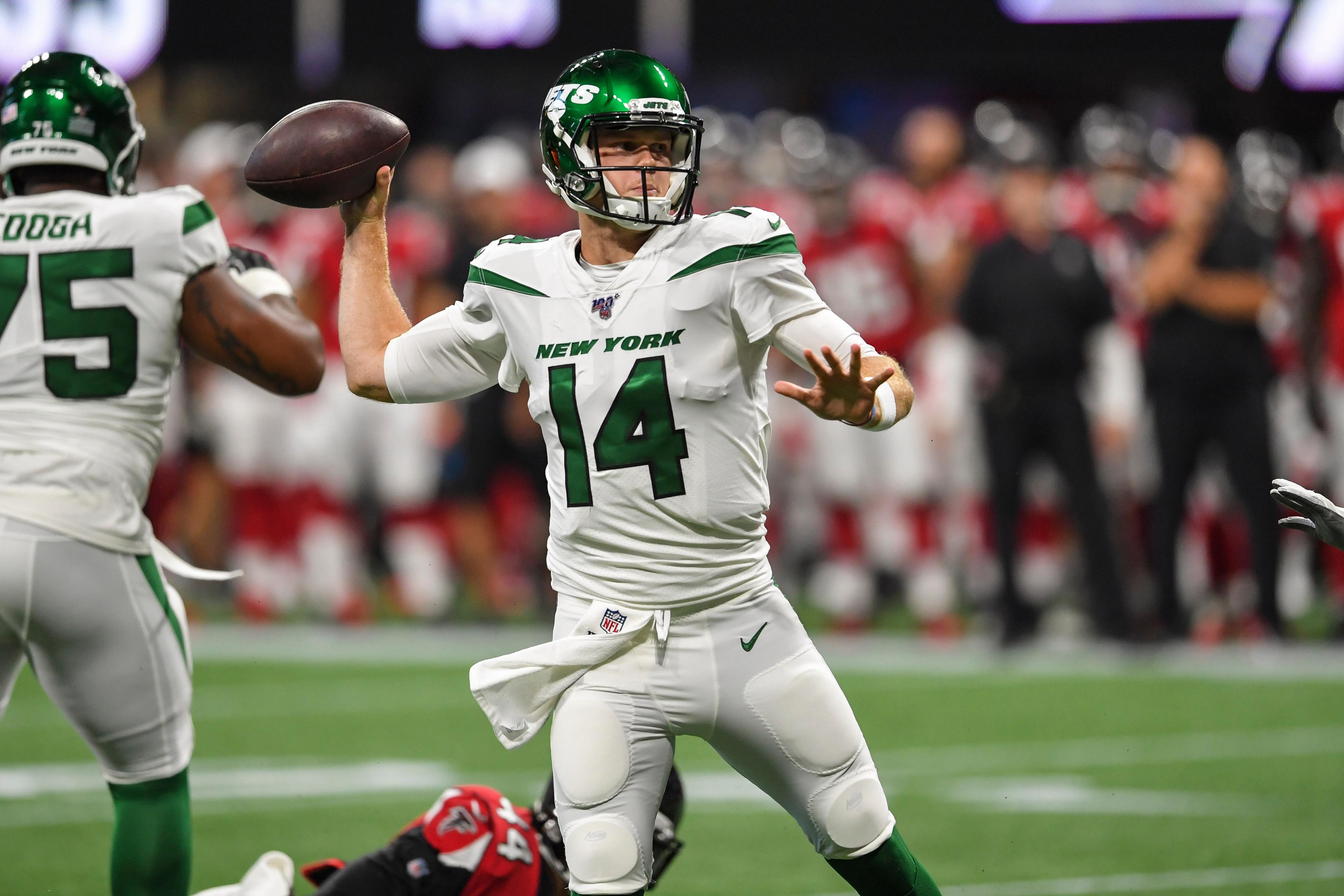 Jets' Sam Darnold explains what Le'Veon Bell misses while sitting in preseason games