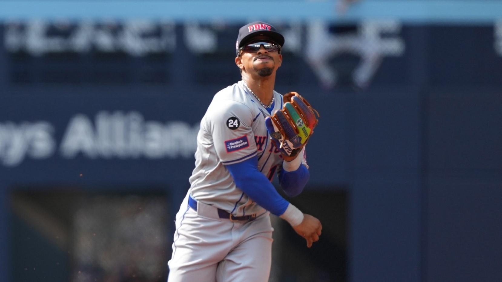 Francisco Lindor's MVP moment, Francisco Alvarez's blast highlight huge ninth inning in 6-2 win over Blue Jays