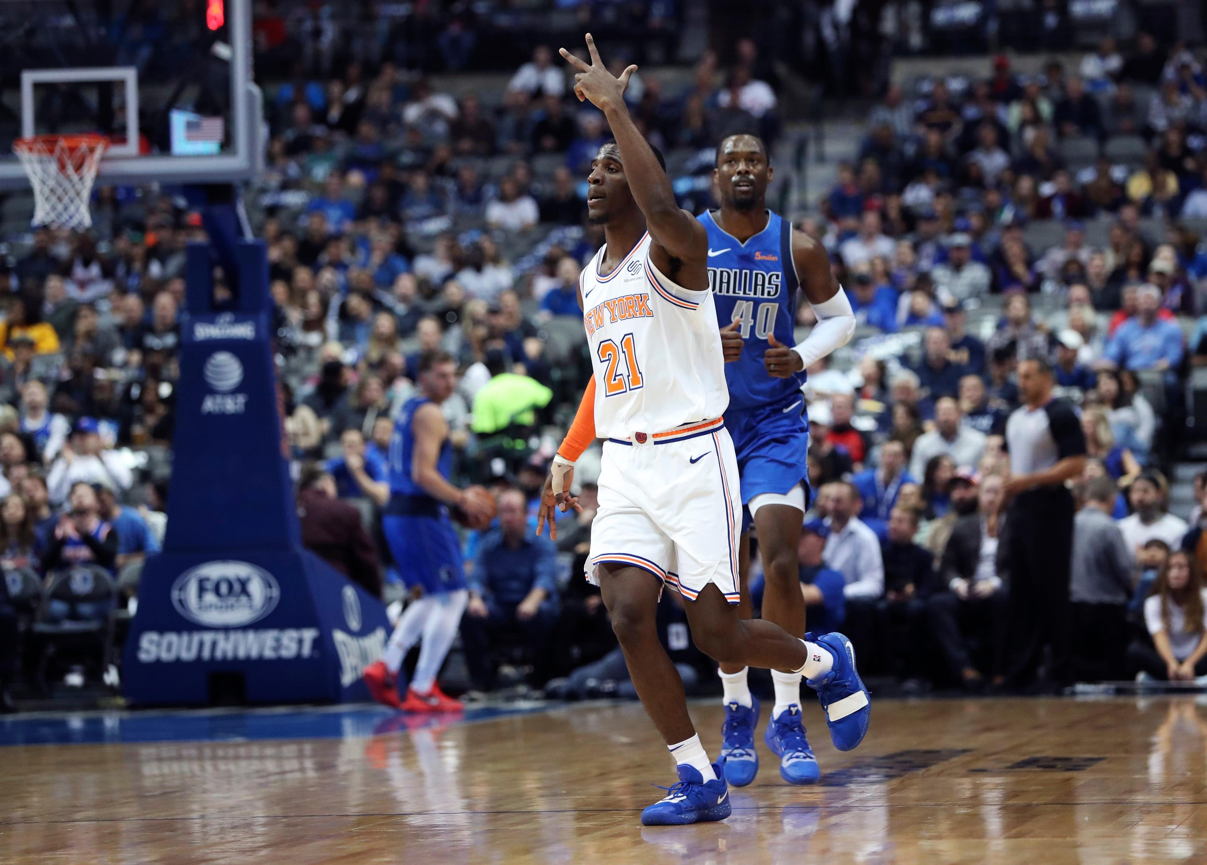 Damyean Dotson (21) Mandatory Credit: Kevin Jairaj-USA TODAY Sports / Kevin Jairaj