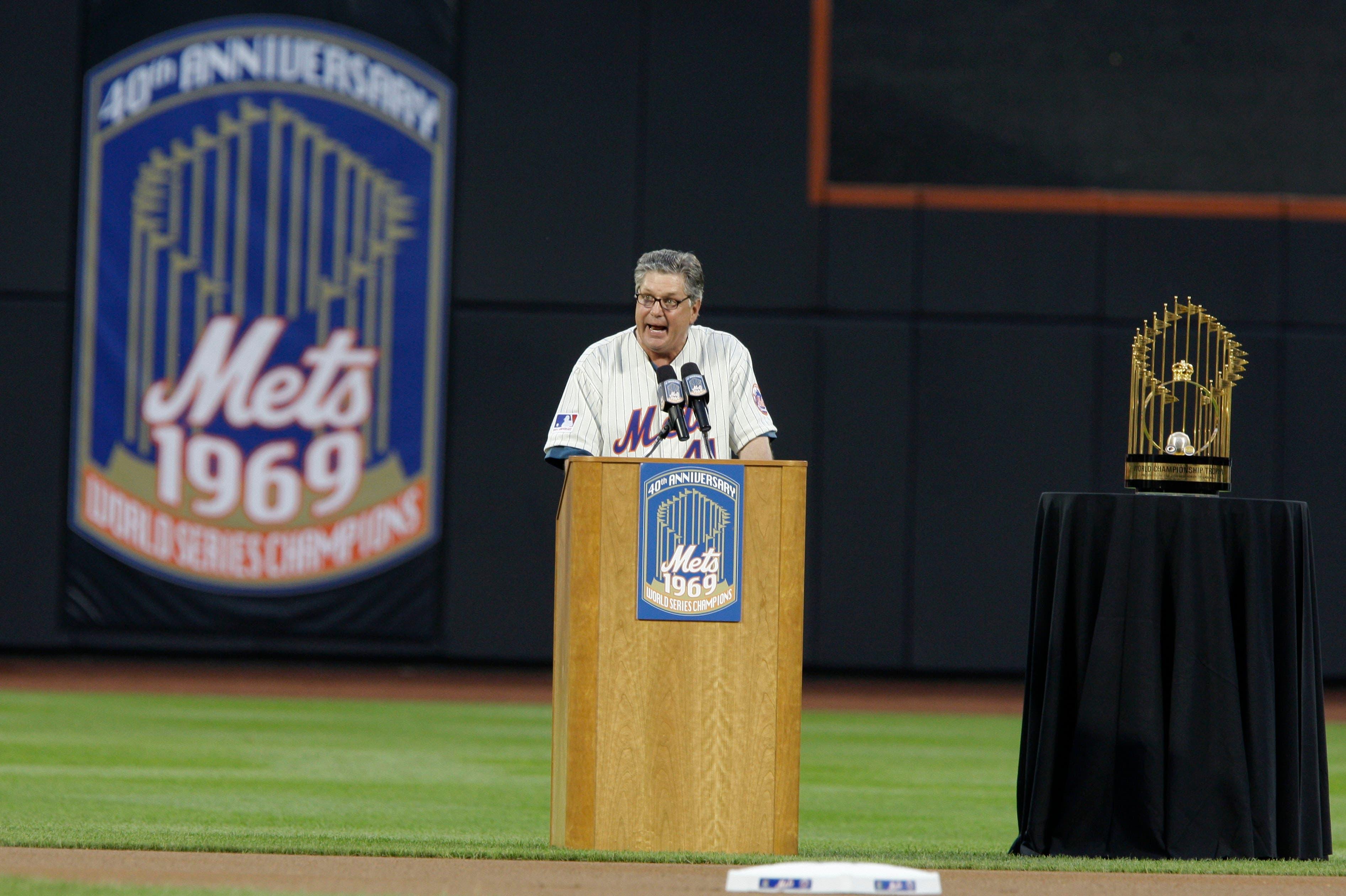 Tom Seaver speaks during a ceremony for Members of the 1969 New York Mets baseball team before the Mets play the Phillies Saturday, Aug. 22, 2009,  in New York.  (AP Photo/Frank Franklin II)undefined