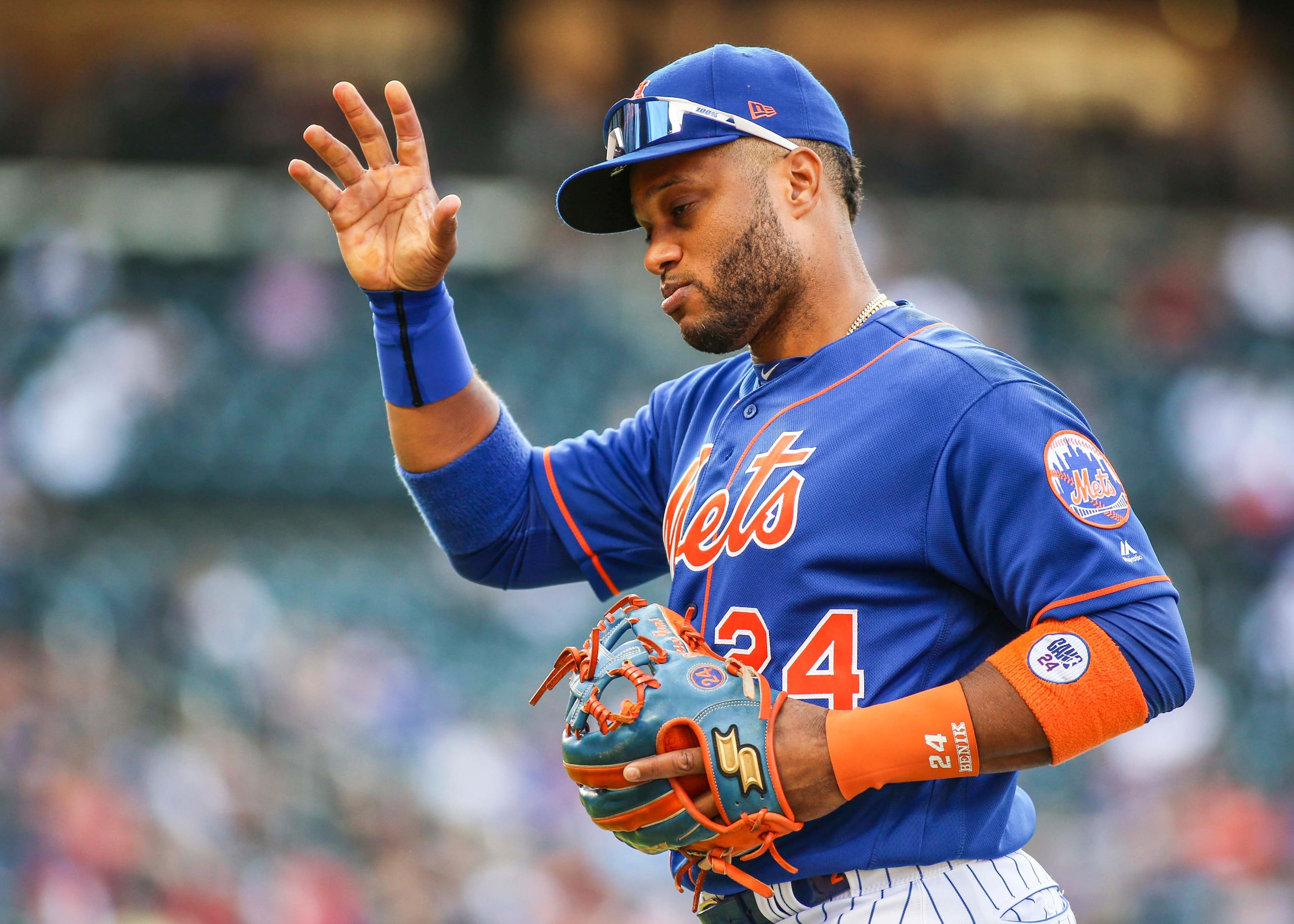 Sep 29, 2019; New York City, NY, USA; New York Mets second basemen Robinson Cano (24) waves to the crowd after being taken out in the sixth inning against the Atlanta Braves at Citi Field. Mandatory Credit: Wendell Cruz-USA TODAY Sports / Wendell Cruz