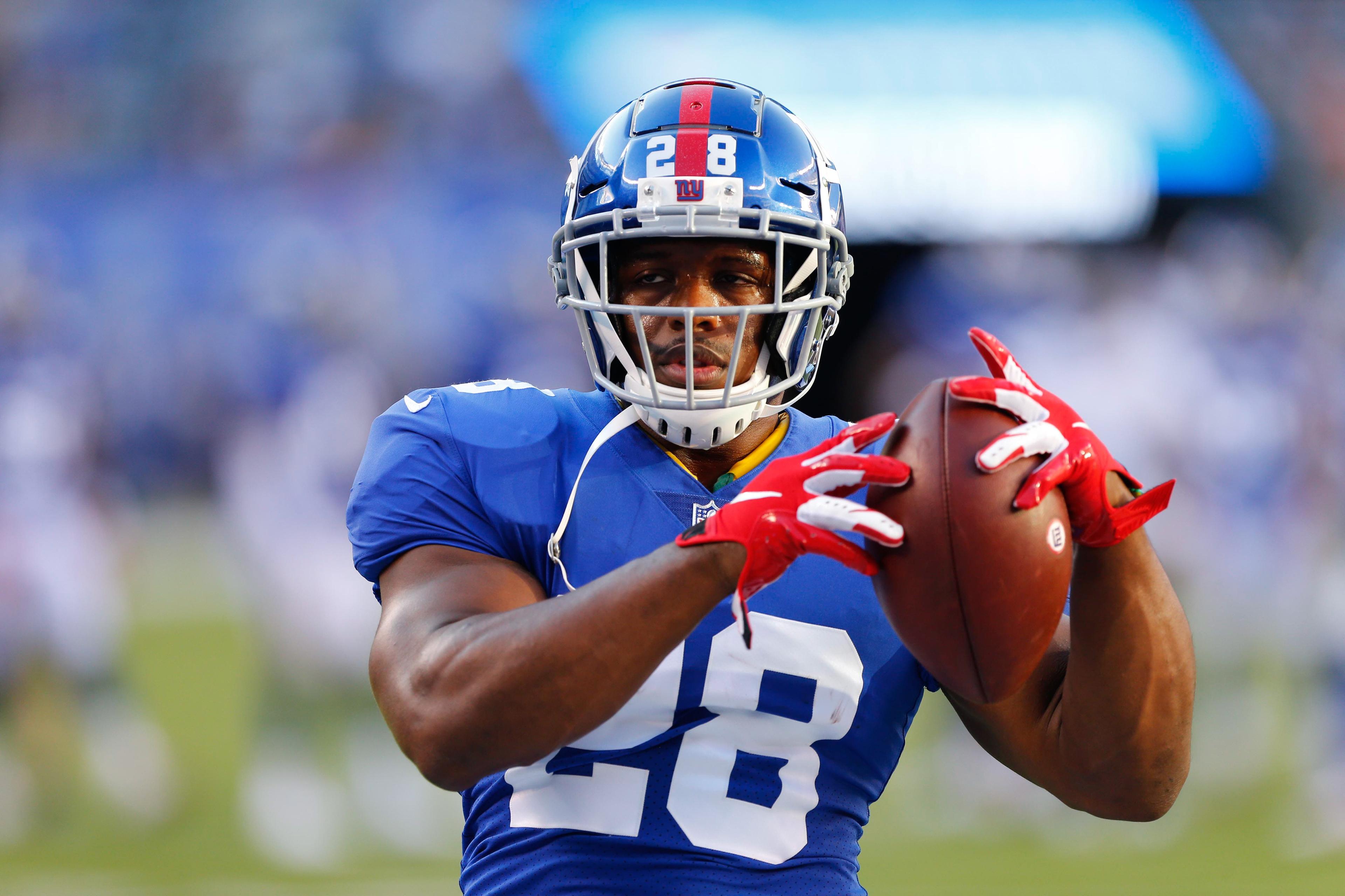 New York Giants running back Jonathan Stewart during warm up at MetLife Stadium. / Noah K. Murray/USA TODAY Sports