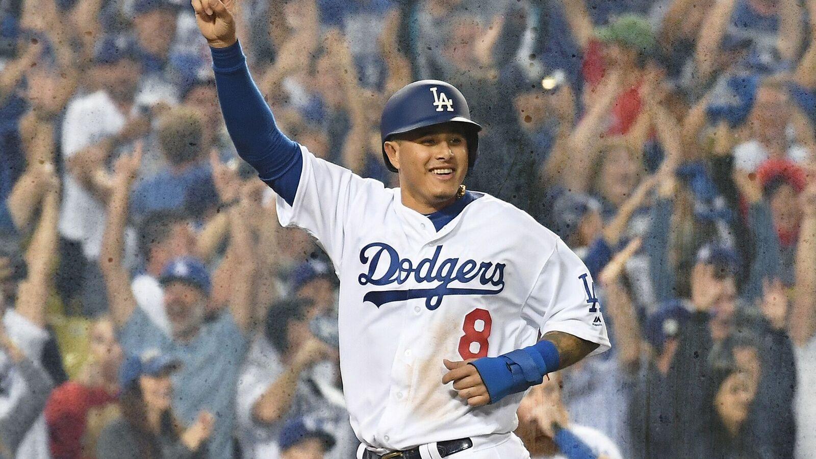 Yankees target Manny Machado has reportedly agreed to deal with Padres