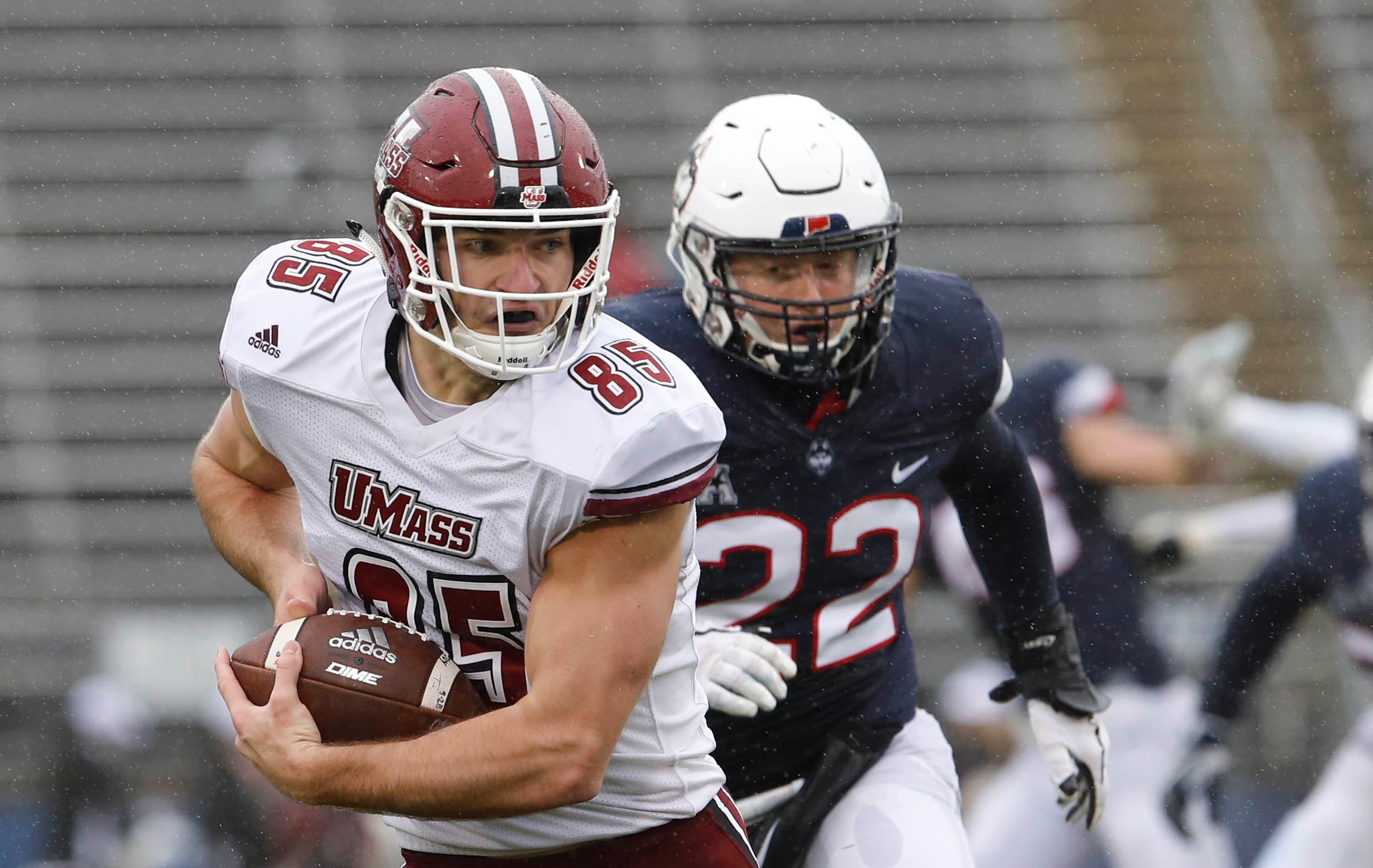 Oct 27, 2018; East Hartford, CT, USA; Massachusetts Minutemen tight end Kyle Horn (85) runs the ball against the Connecticut Huskies in the second half at Pratt & Whitney Stadium at Rentschler Field. UMass defeated UConn 22-17. Mandatory Credit: David Butler II-USA TODAY Sports / David Butler II