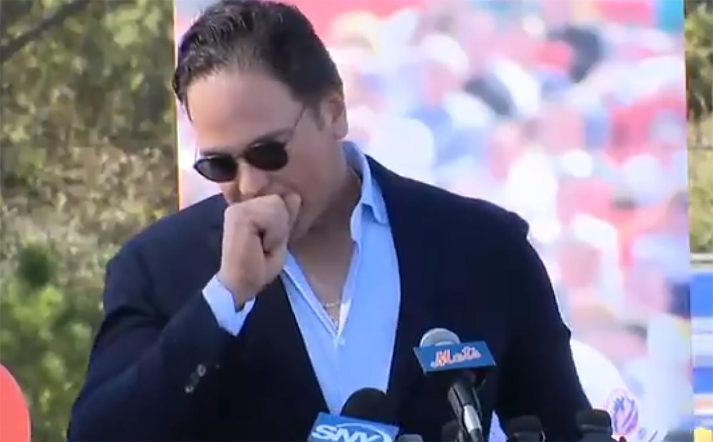 WATCH: Mets legend Mike Piazza gets emotional while talking about dad at street-naming