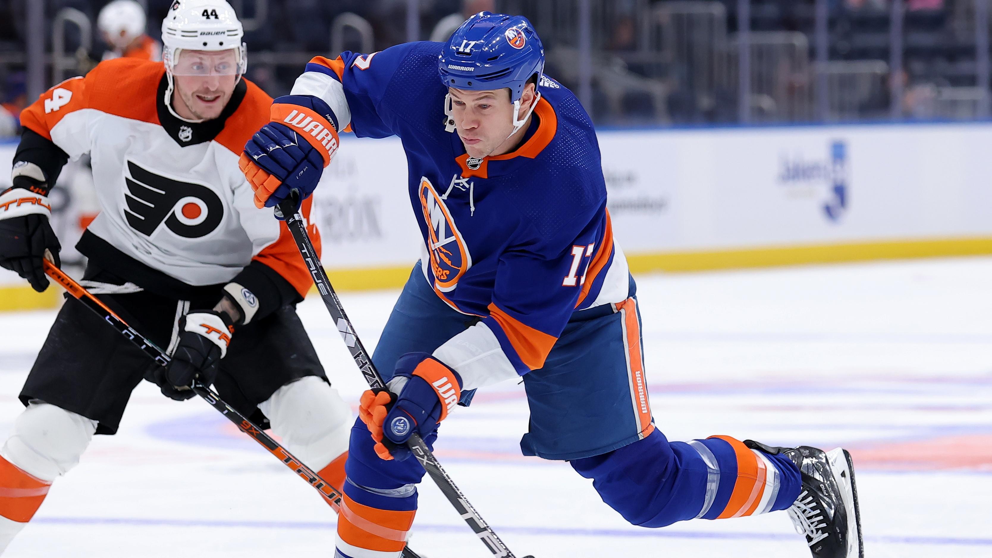 Islanders agree to one-year deal with veteran Matt Martin, place Anthony Duclair on LTIR