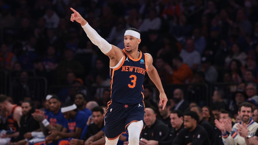 New York Knicks guard Josh Hart (3) reacts after basket against the Philadelphia 76ers during the first half during game two of the first round of the 2024 NBA playoffs at Madison Square Garden. / Vincent Carchietta-USA TODAY Sports