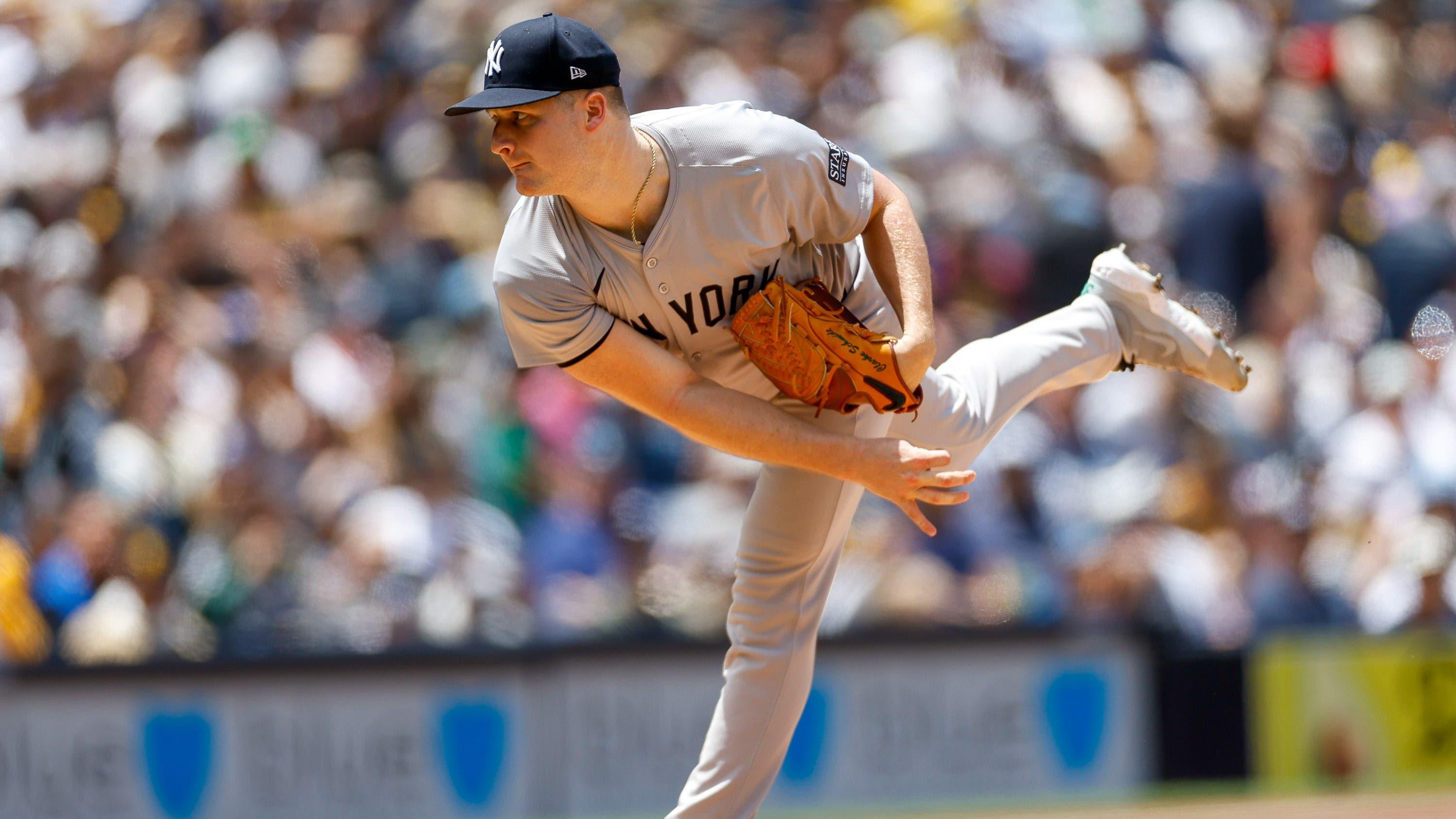 May 26, 2024; San Diego, California, USA; New York Yankees starting pitcher Clarke Schmidt (36) throws a pitch in the first inning against the San Diego Padres at Petco Park. Mandatory Credit: David Frerker-USA TODAY Sports / © David Frerker-USA TODAY Sports