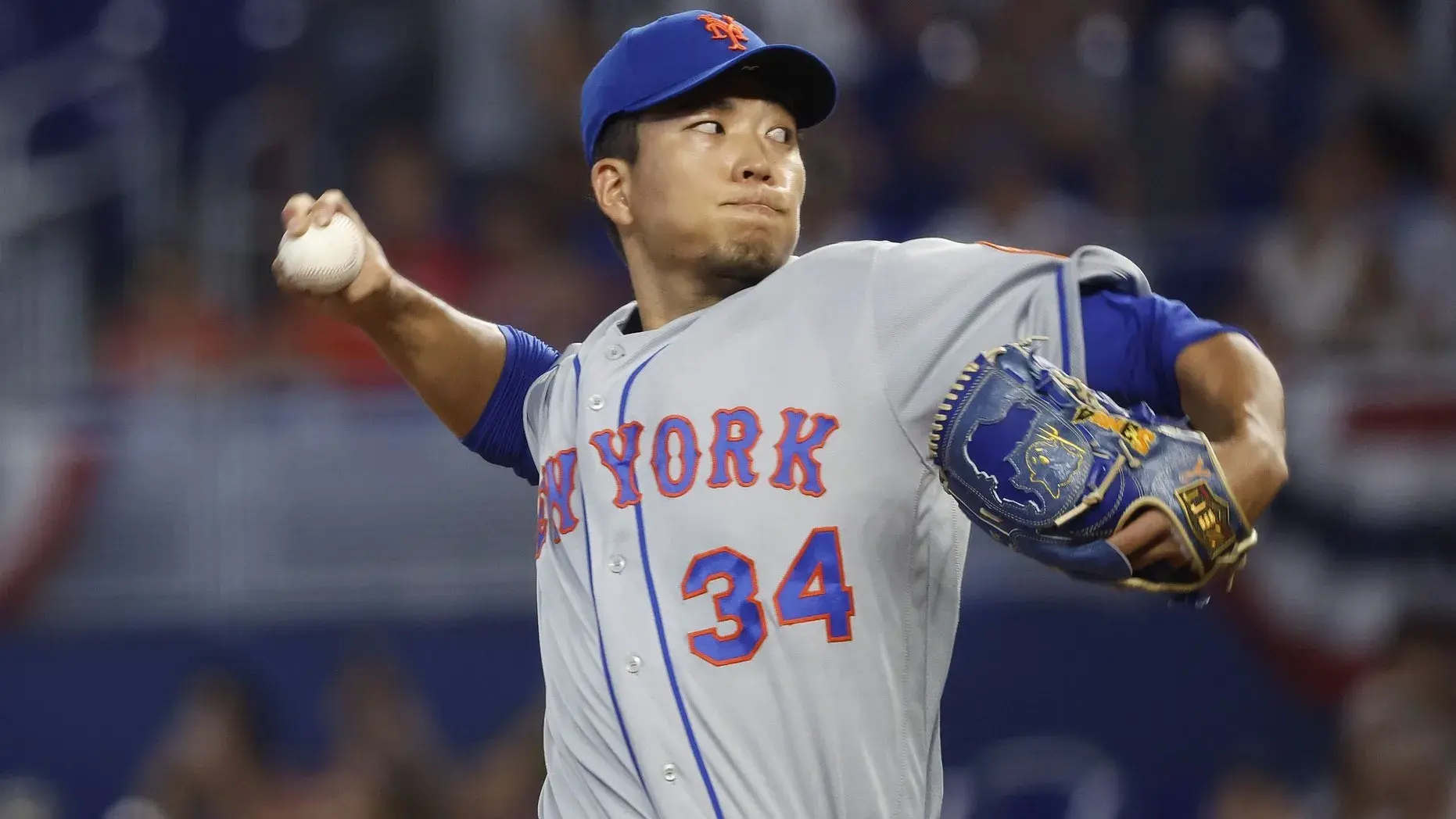 Apr 2, 2023; Miami, Florida, USA; New York Mets starting pitcher Kodai Senga (34) pitches against the Miami Marlins in the first inning at loanDepot Park. / Rhona Wise-USA TODAY Sports