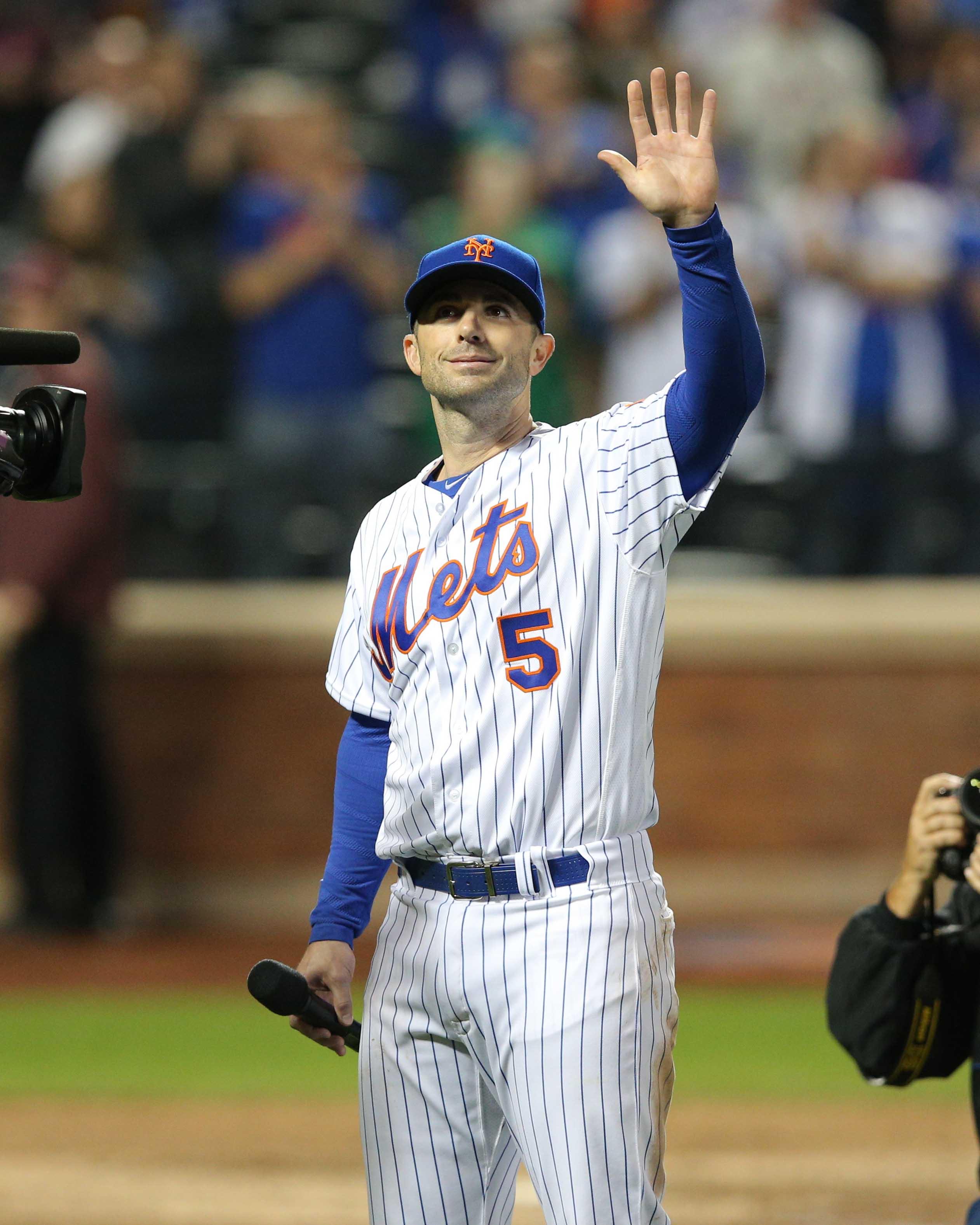 Sep 29, 2018; New York City, NY, USA; New York Mets third baseman David Wright (5) waves to the crowd after a game against the Miami Marlins at Citi Field. Mandatory Credit: Brad Penner-USA TODAY Sports