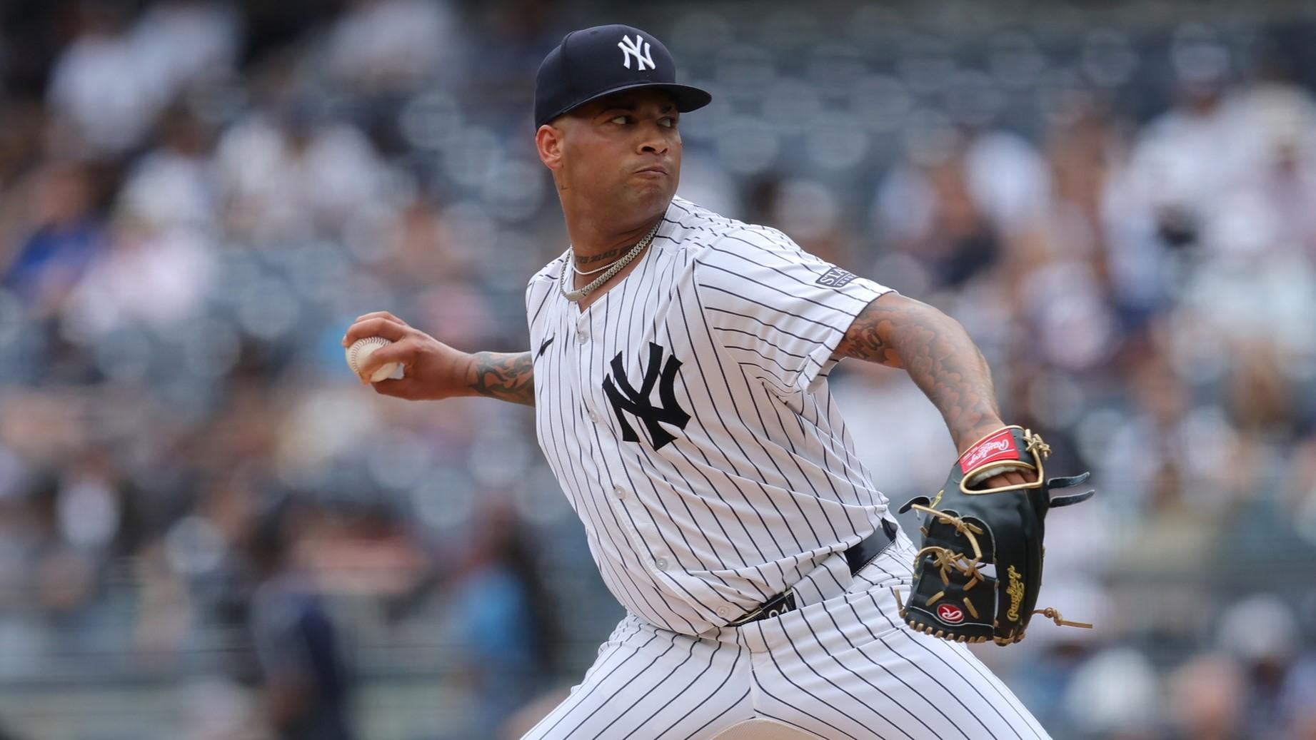 May 23, 2024; Bronx, New York, USA; New York Yankees starting pitcher Luis Gil (81) pitches against the Seattle Mariners during the second inning at Yankee Stadium. / Brad Penner-USA TODAY Sports